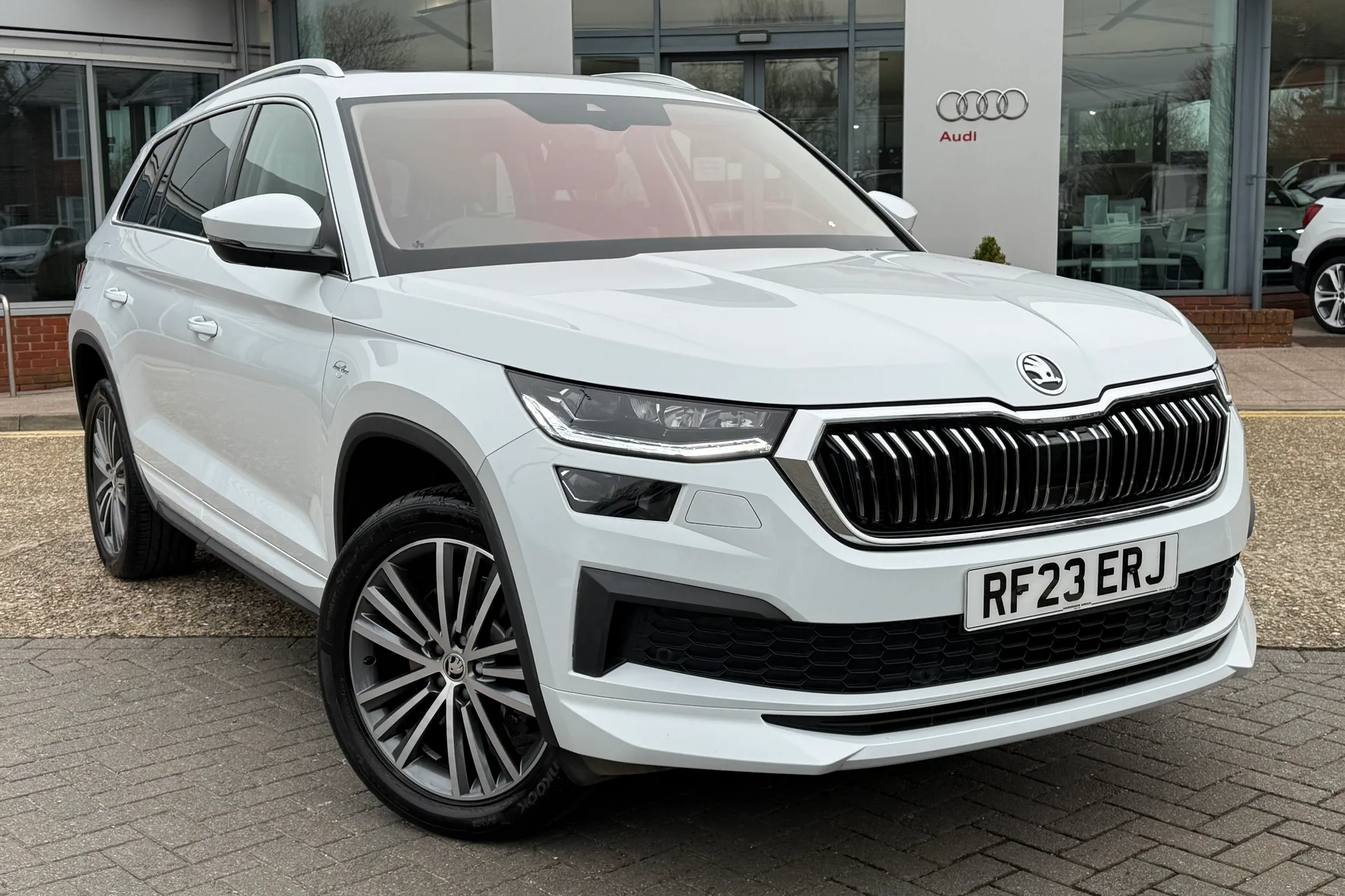 SKODA KODIAQ thumbnail image number 25