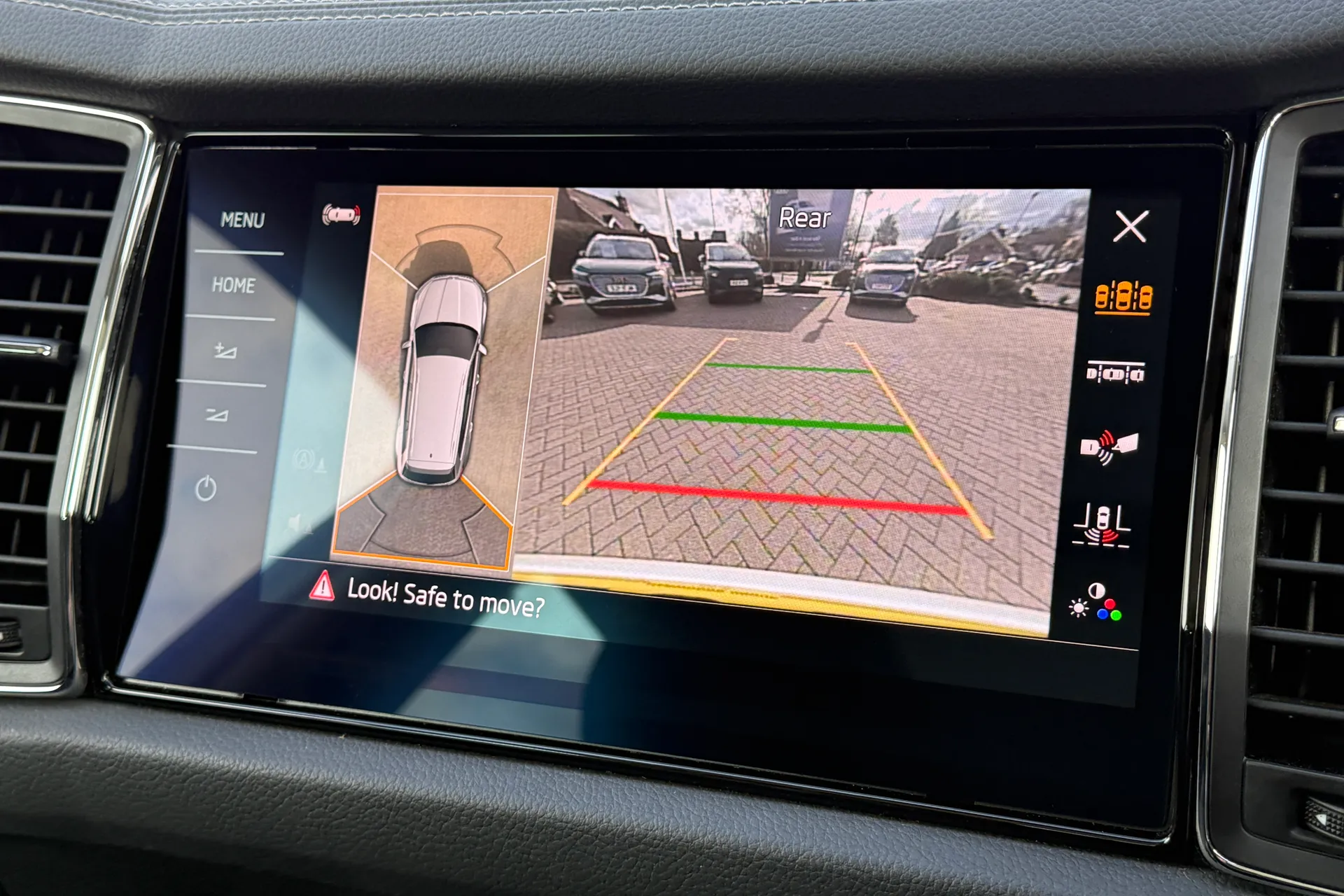 SKODA KODIAQ thumbnail image number 4