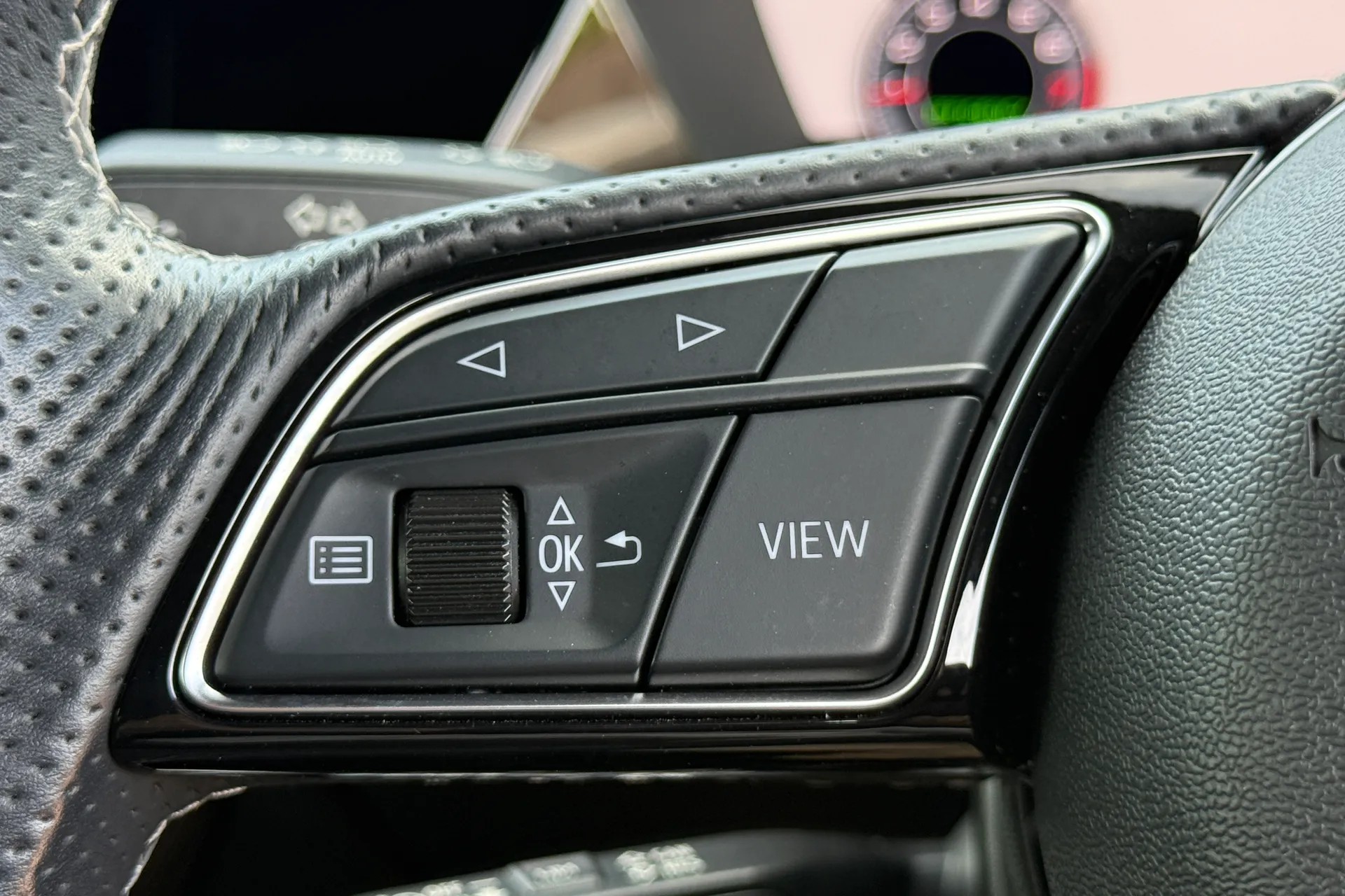 Audi A3 thumbnail image number 25
