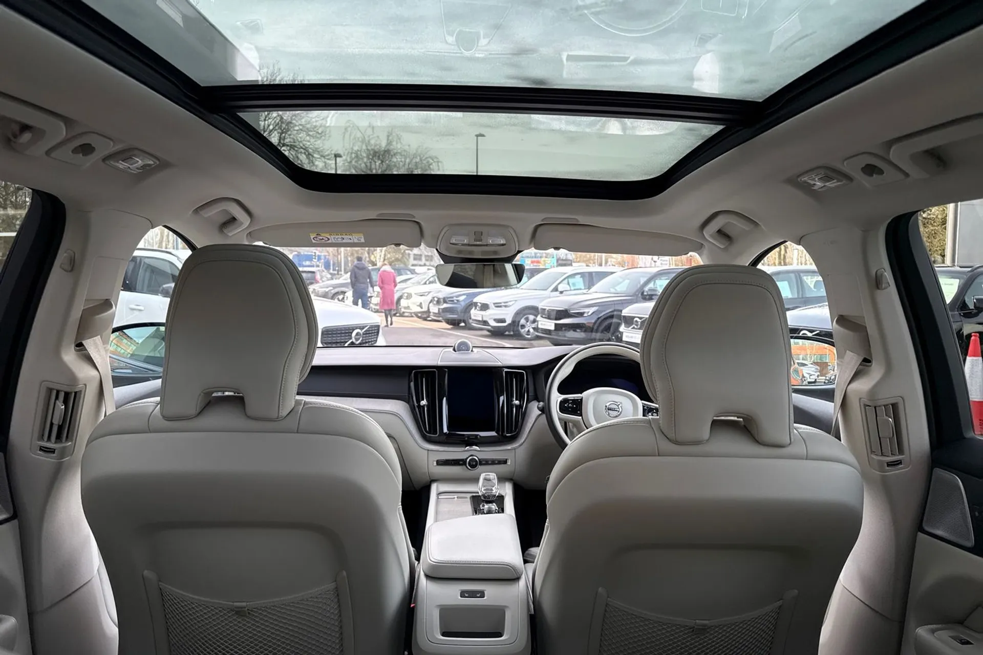 Volvo XC60 thumbnail image number 22