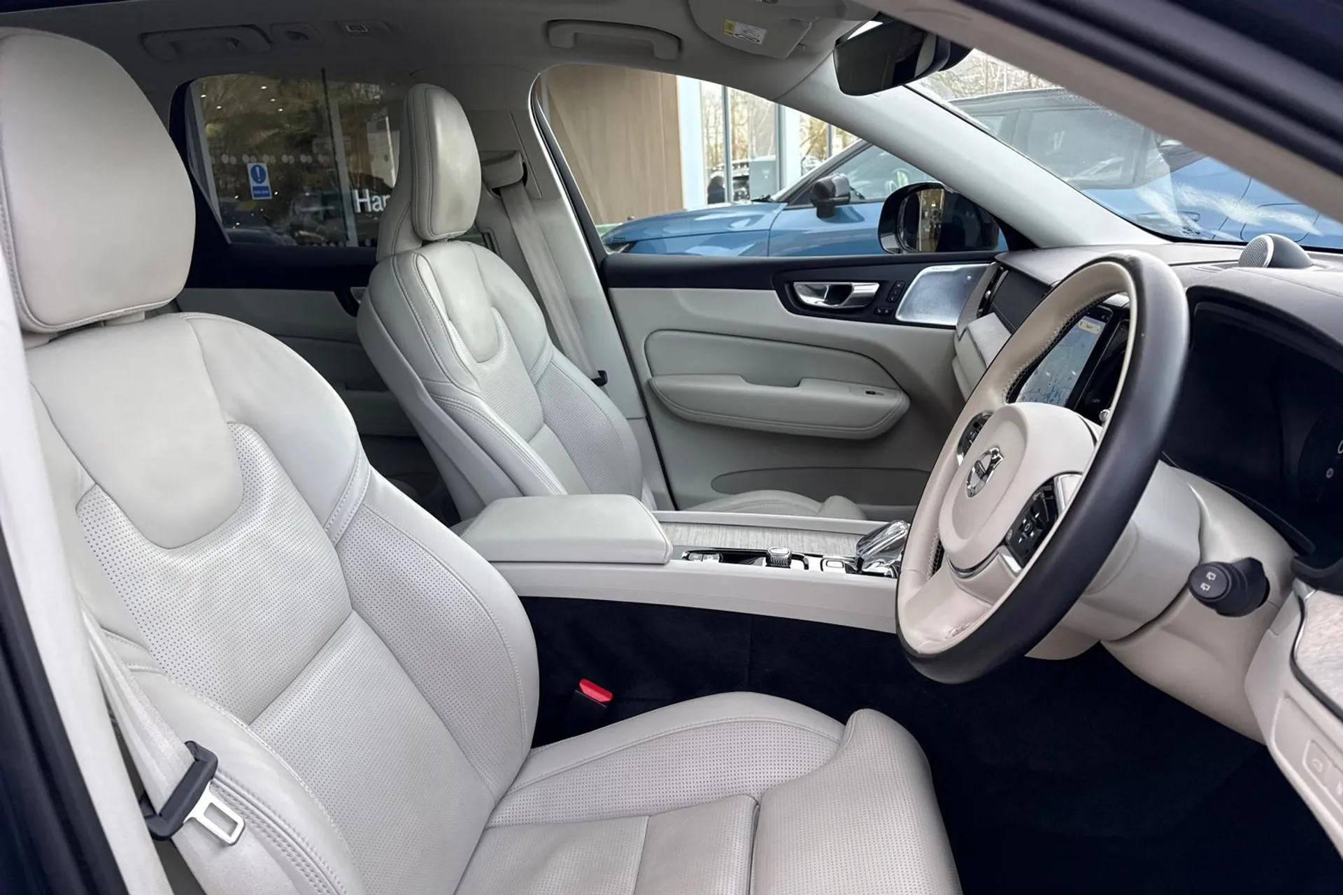 Volvo XC60 thumbnail image number 26