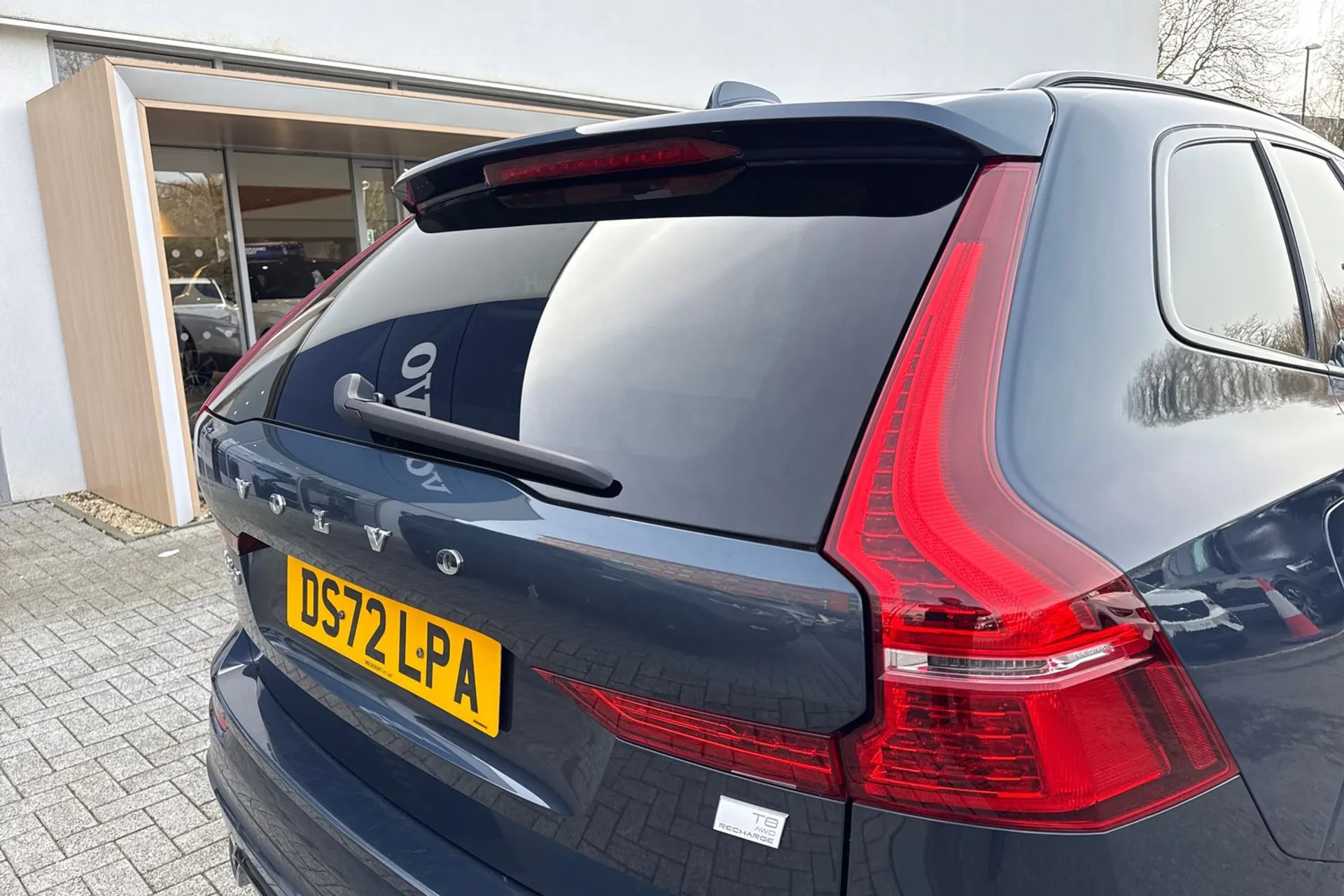 Volvo XC60 thumbnail image number 16