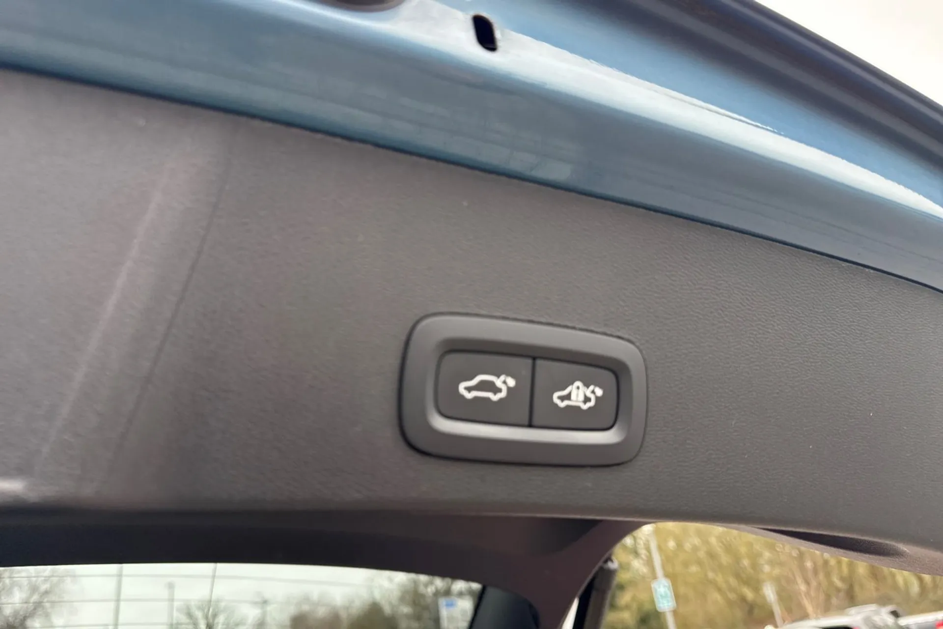 Volvo XC40 thumbnail image number 21