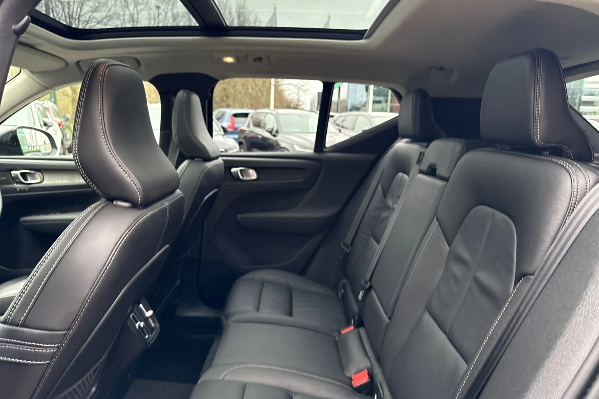 Volvo XC40 thumbnail image number 29