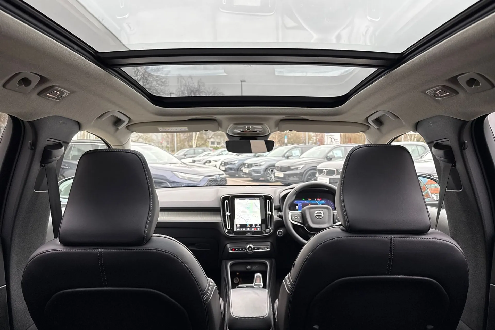 Volvo XC40 thumbnail image number 22