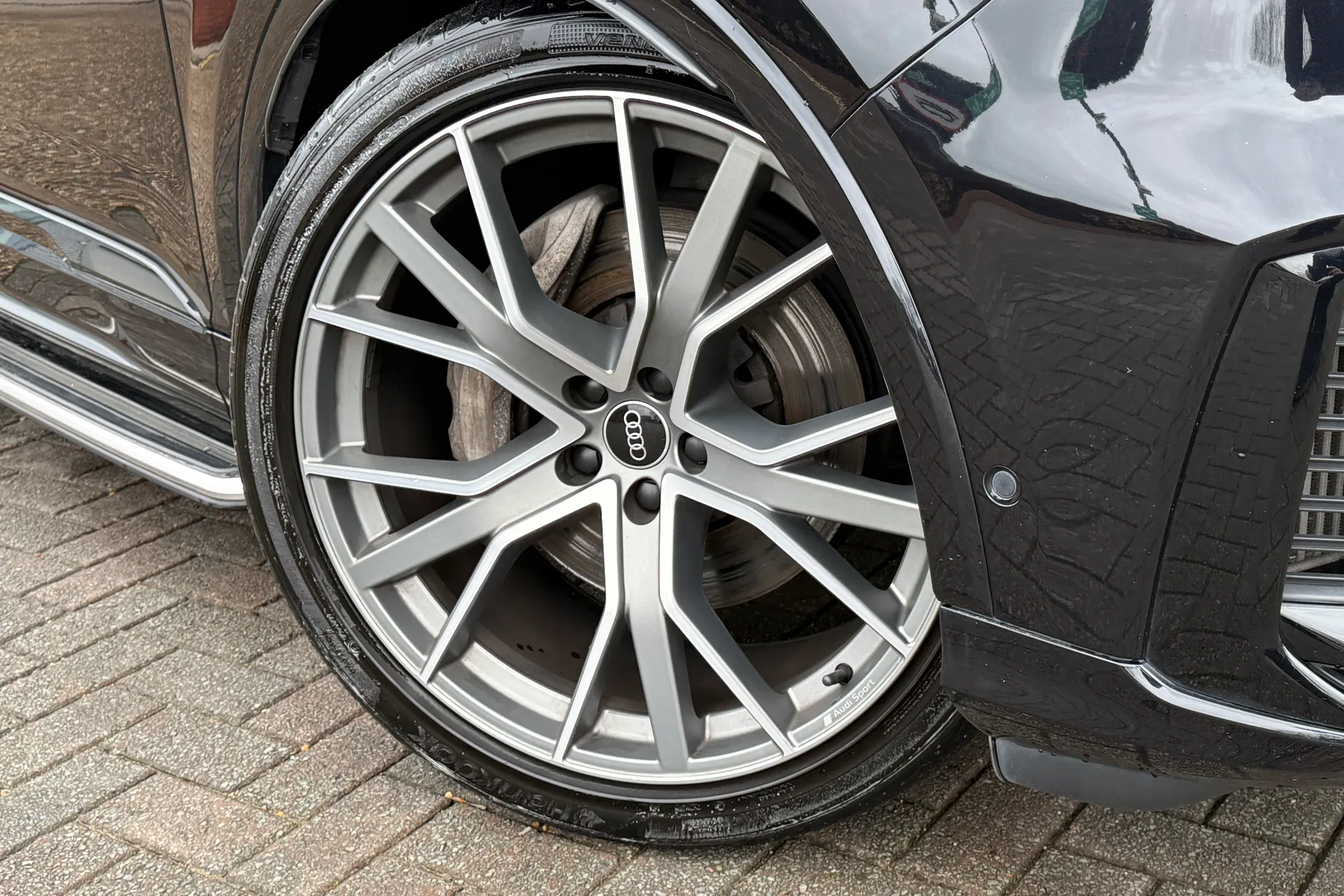 Audi Q7 thumbnail image number 8
