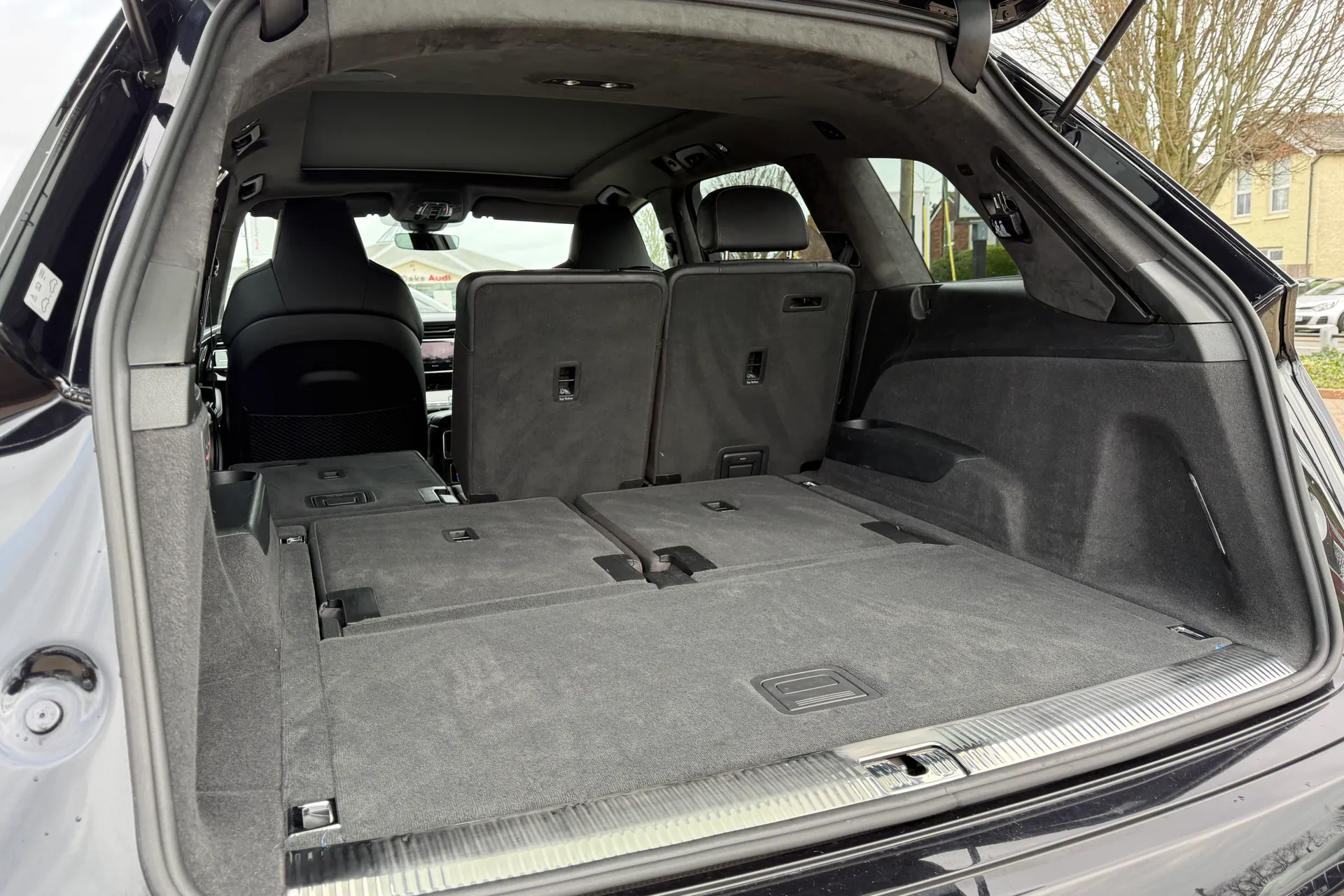 Audi Q7 thumbnail image number 49