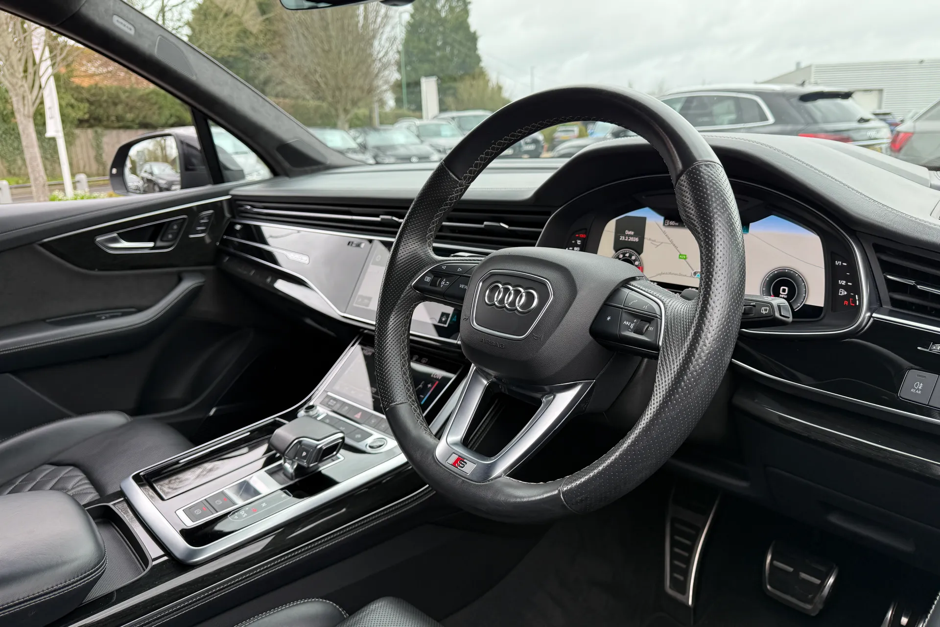 Audi Q7 thumbnail image number 37