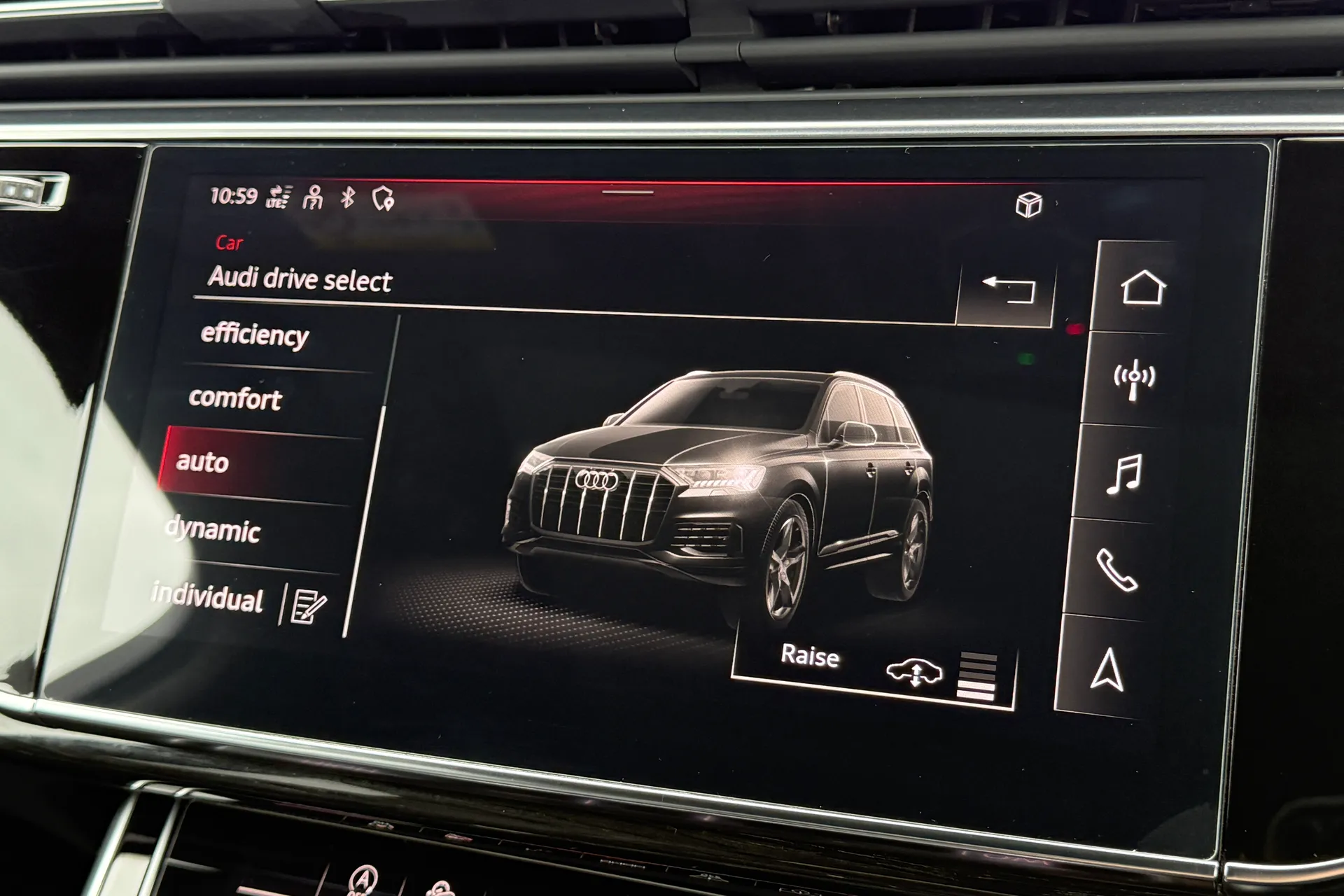 Audi Q7 thumbnail image number 14