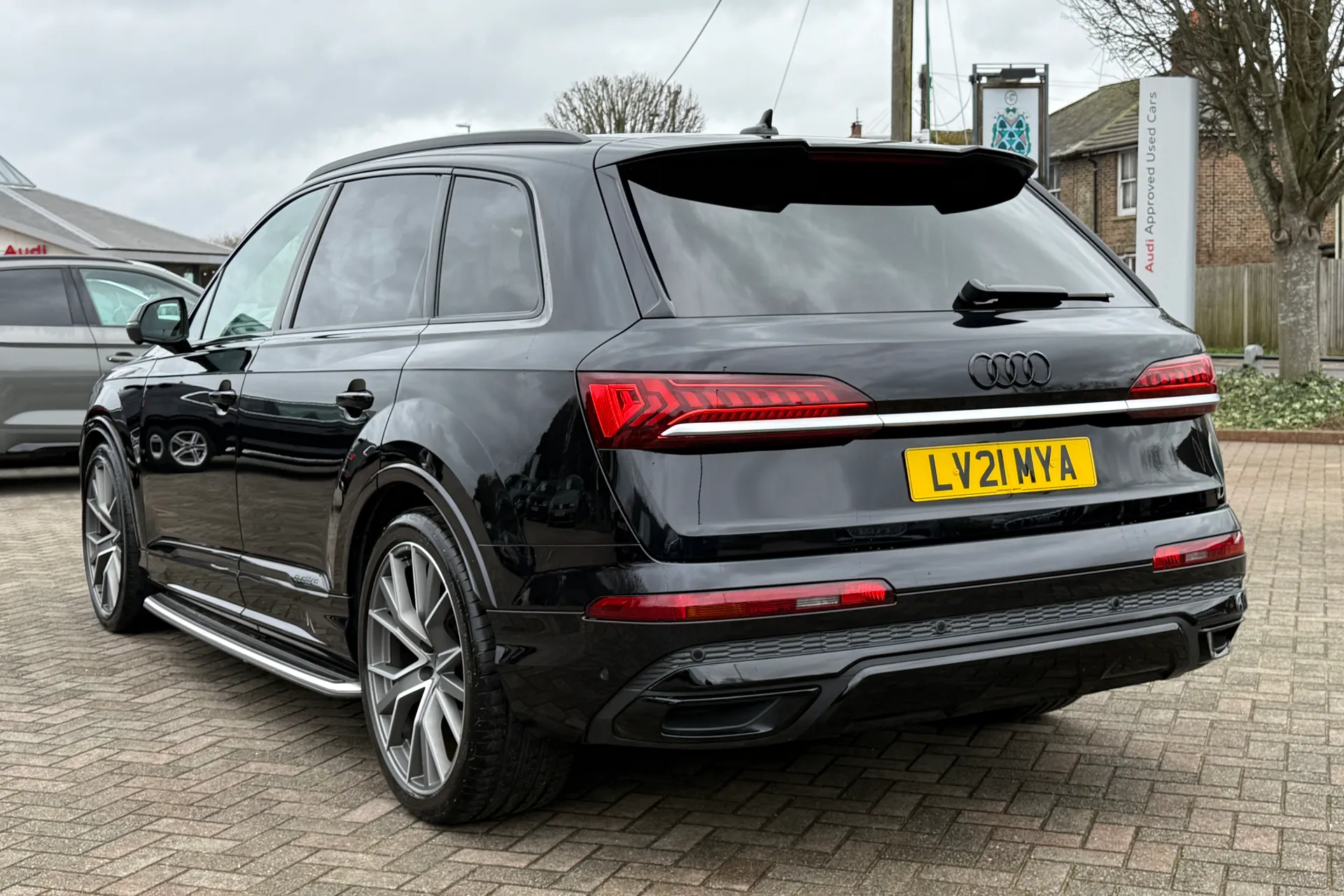 Audi Q7 thumbnail image number 46