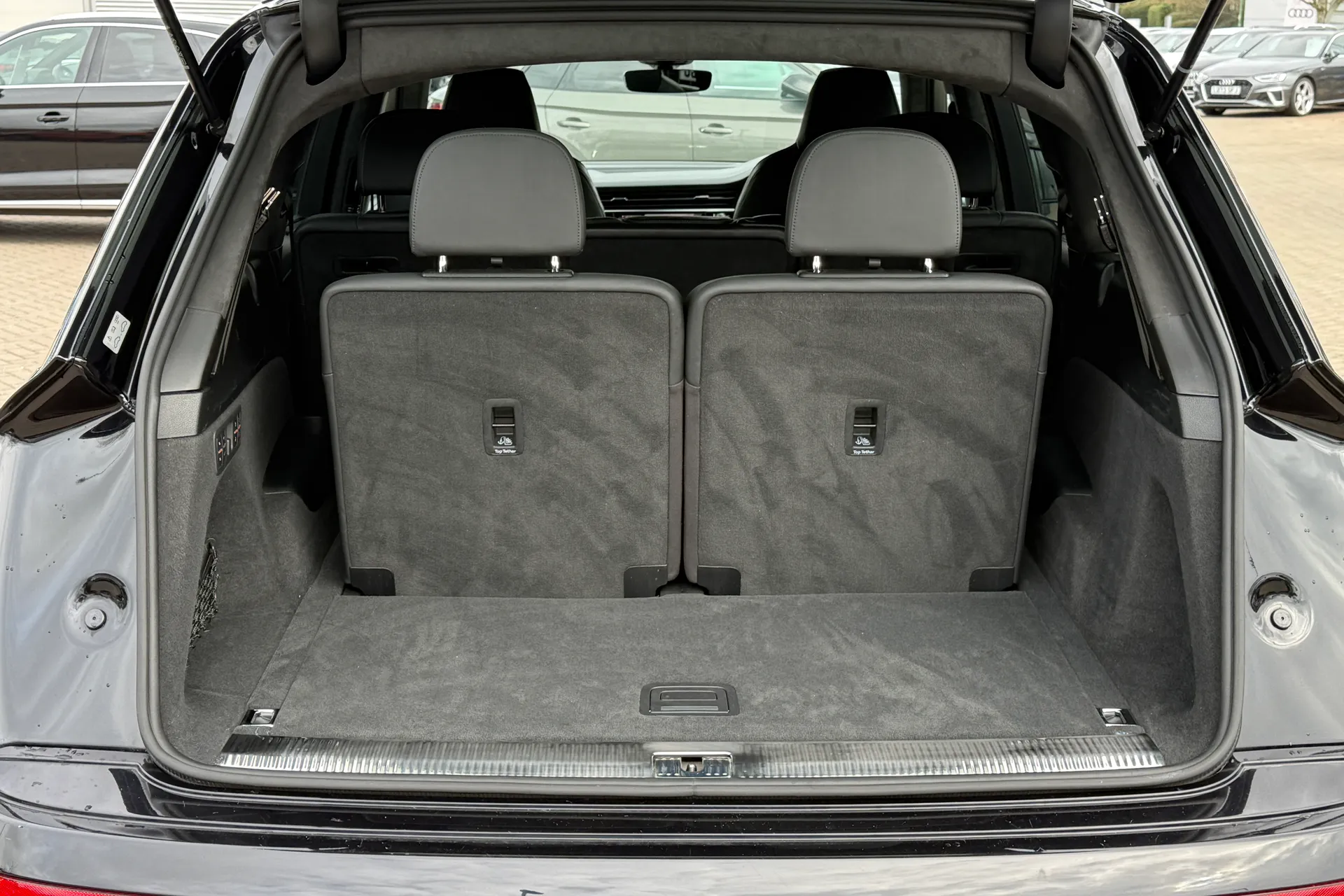 Audi Q7 thumbnail image number 48