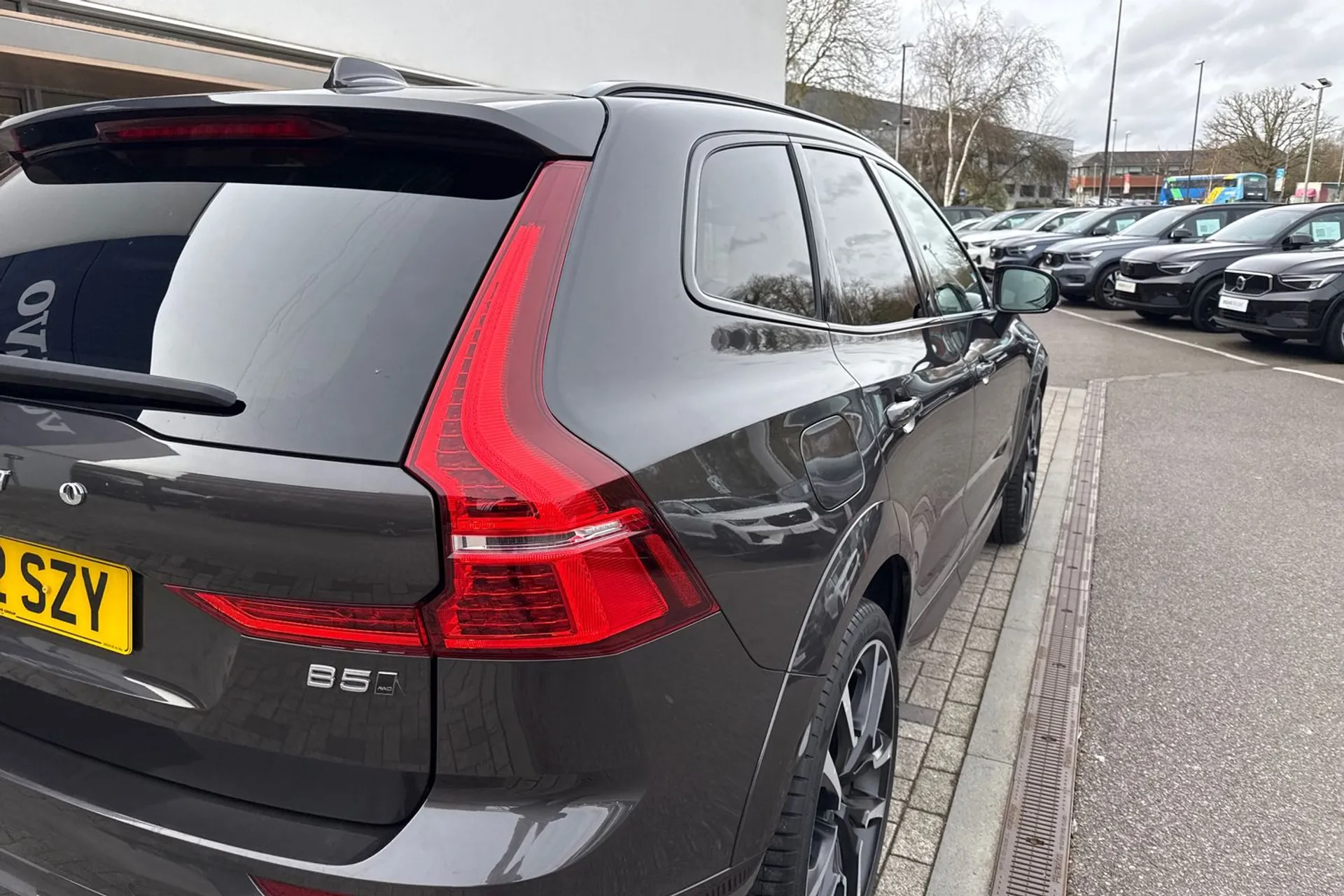 Volvo XC60 ULTIMATE B5 MHEV AWD thumbnail image number 15