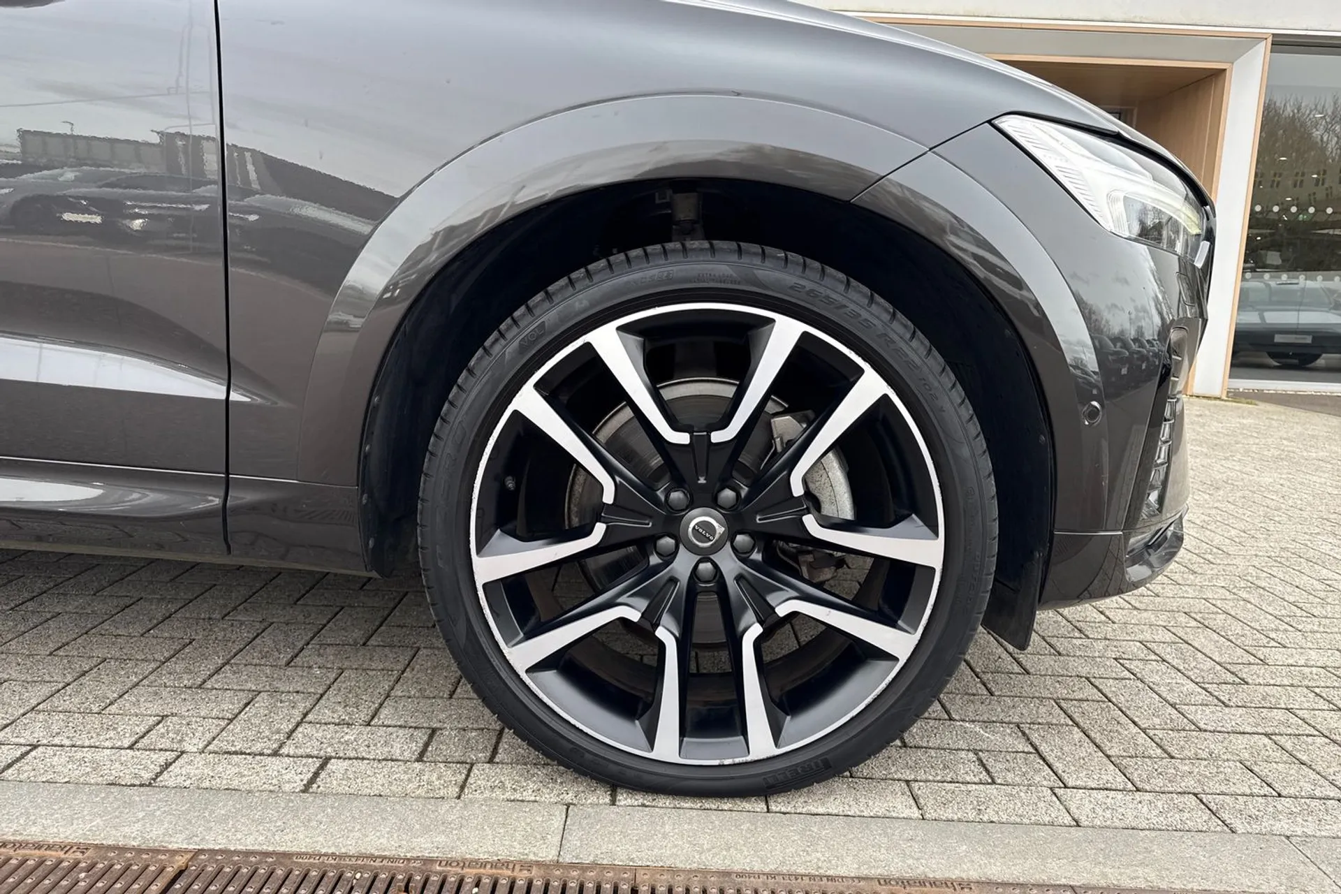 Volvo XC60 ULTIMATE B5 MHEV AWD thumbnail image number 14