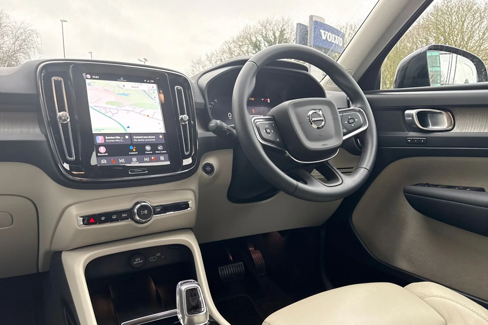 Volvo XC40 thumbnail image number 35