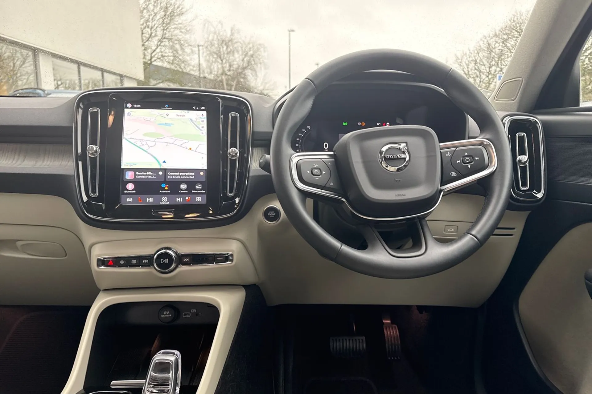 Volvo XC40 thumbnail image number 34