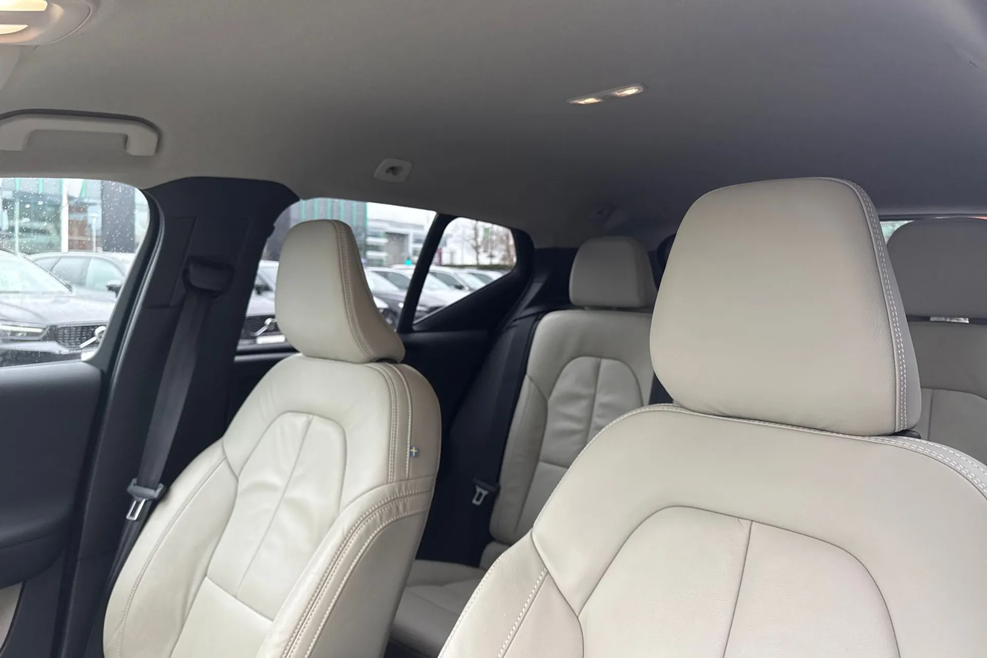 Volvo XC40 thumbnail image number 29