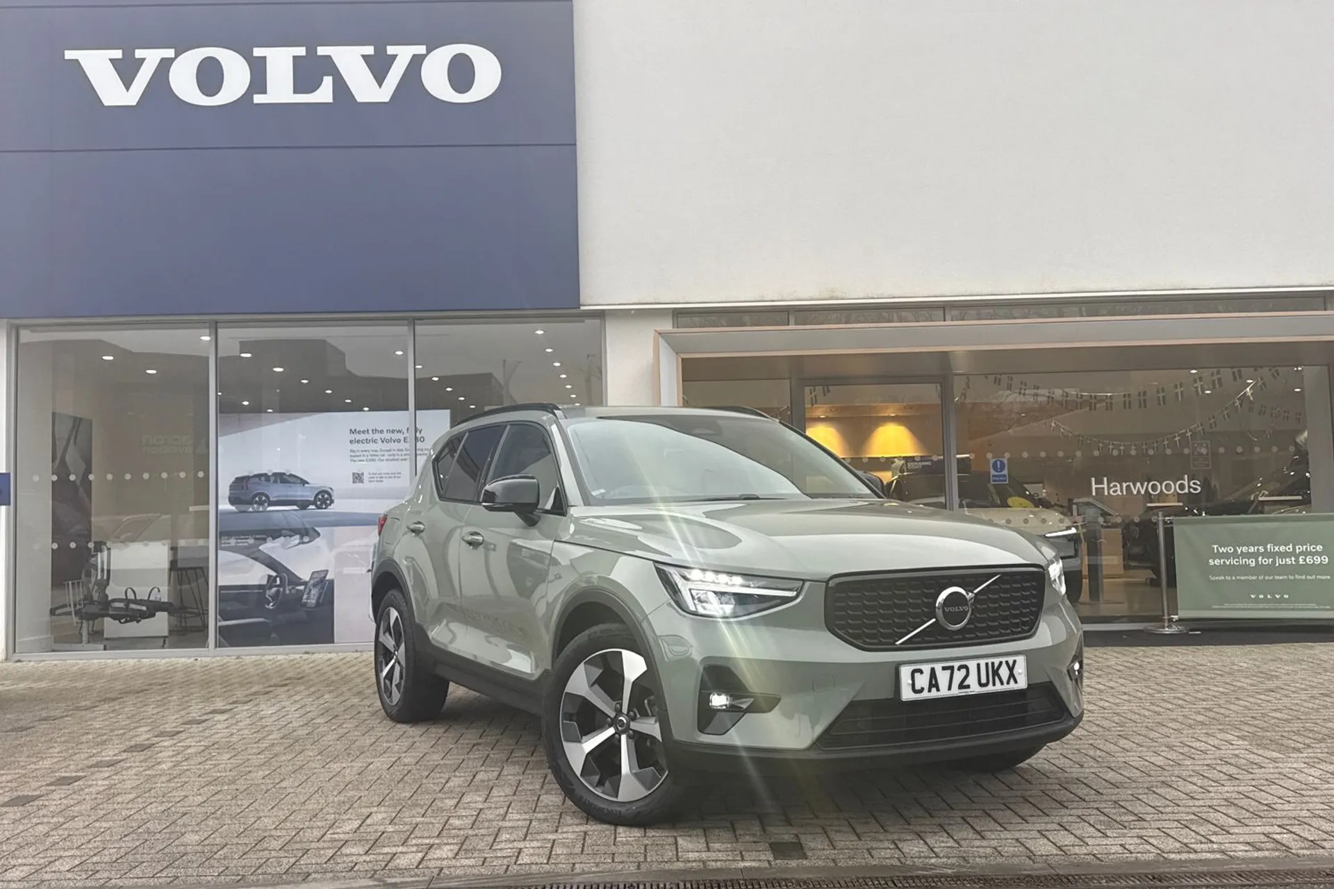 Volvo XC40 focused image