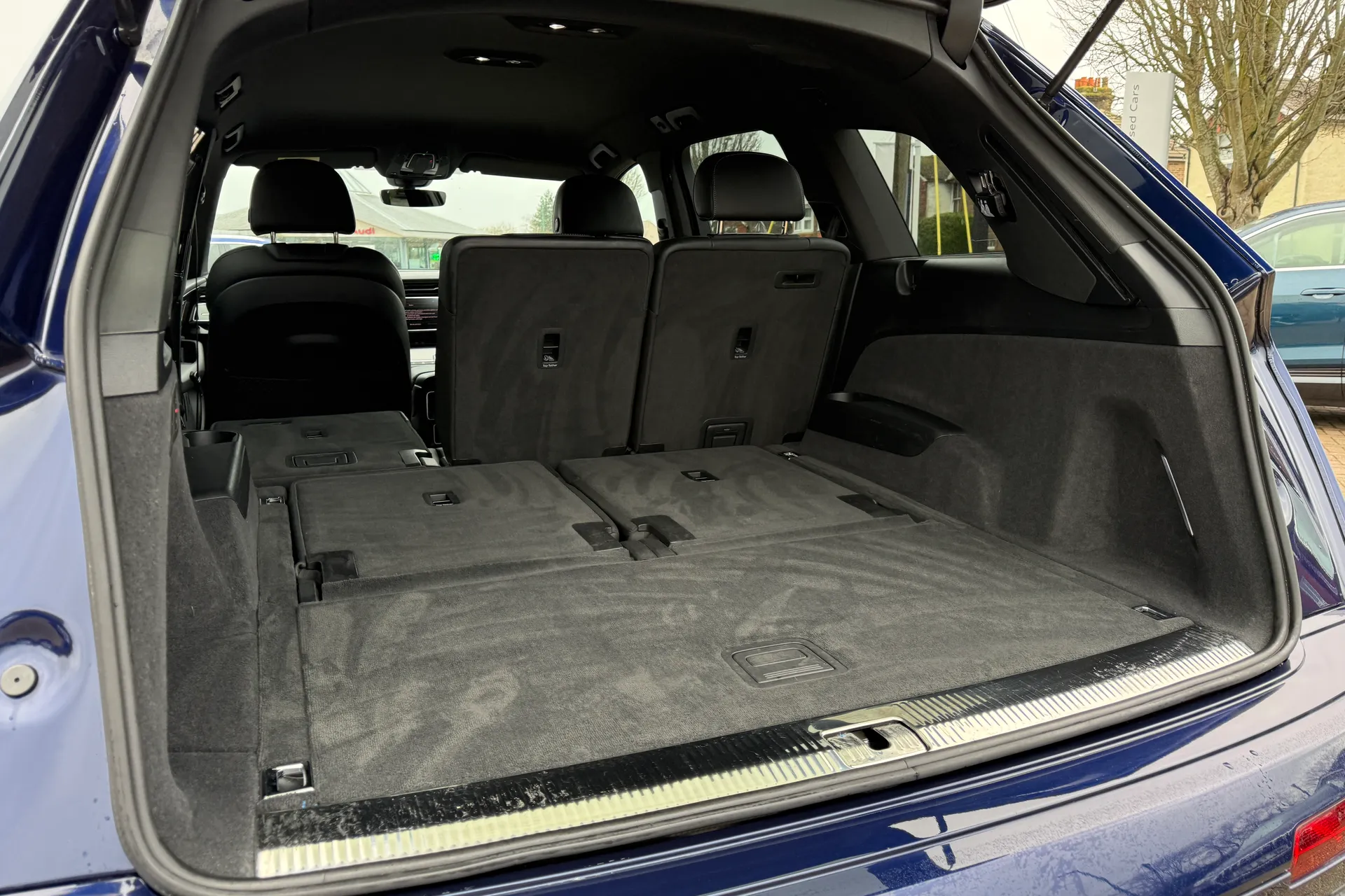 Audi Q7 thumbnail image number 38