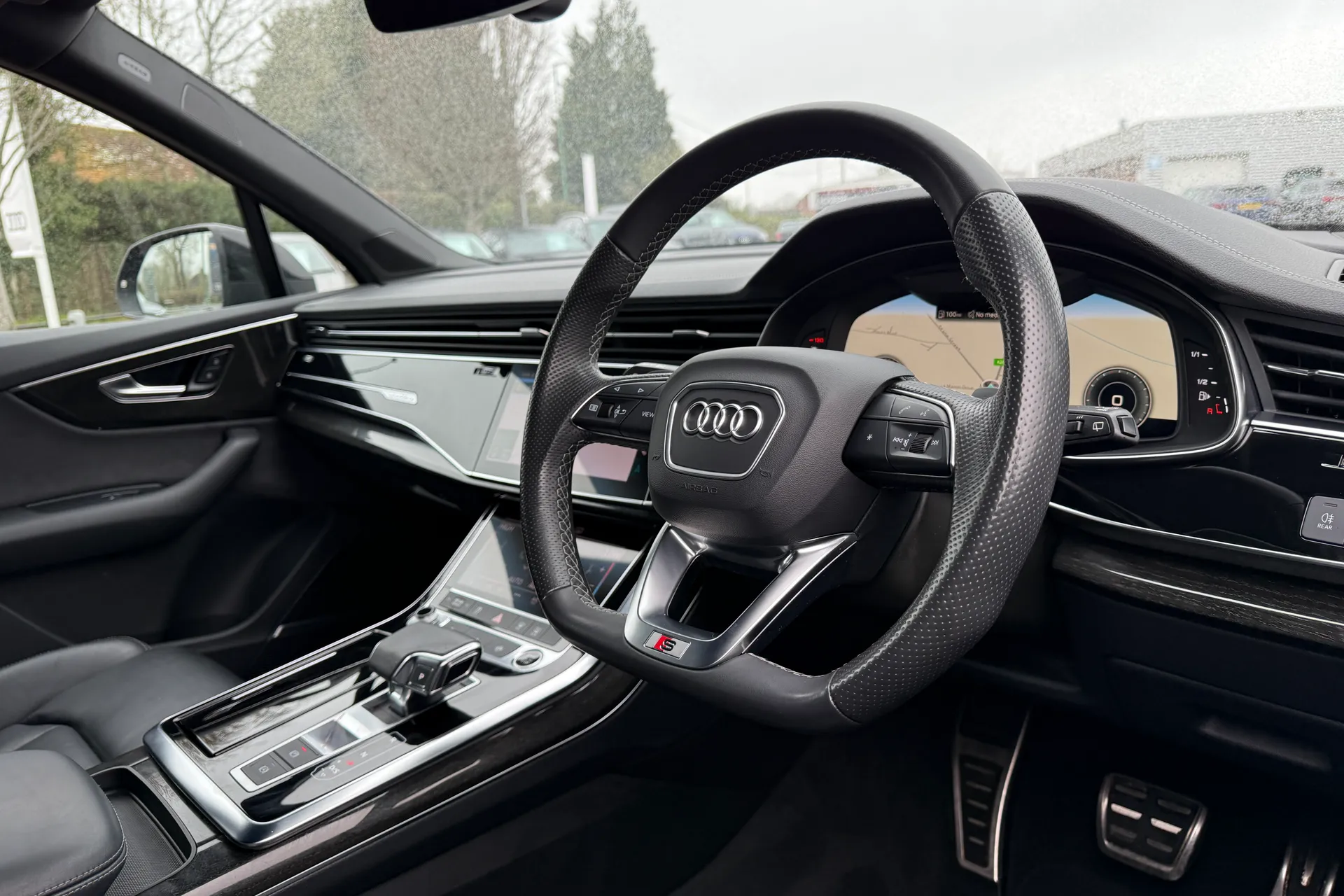 Audi Q7 thumbnail image number 30