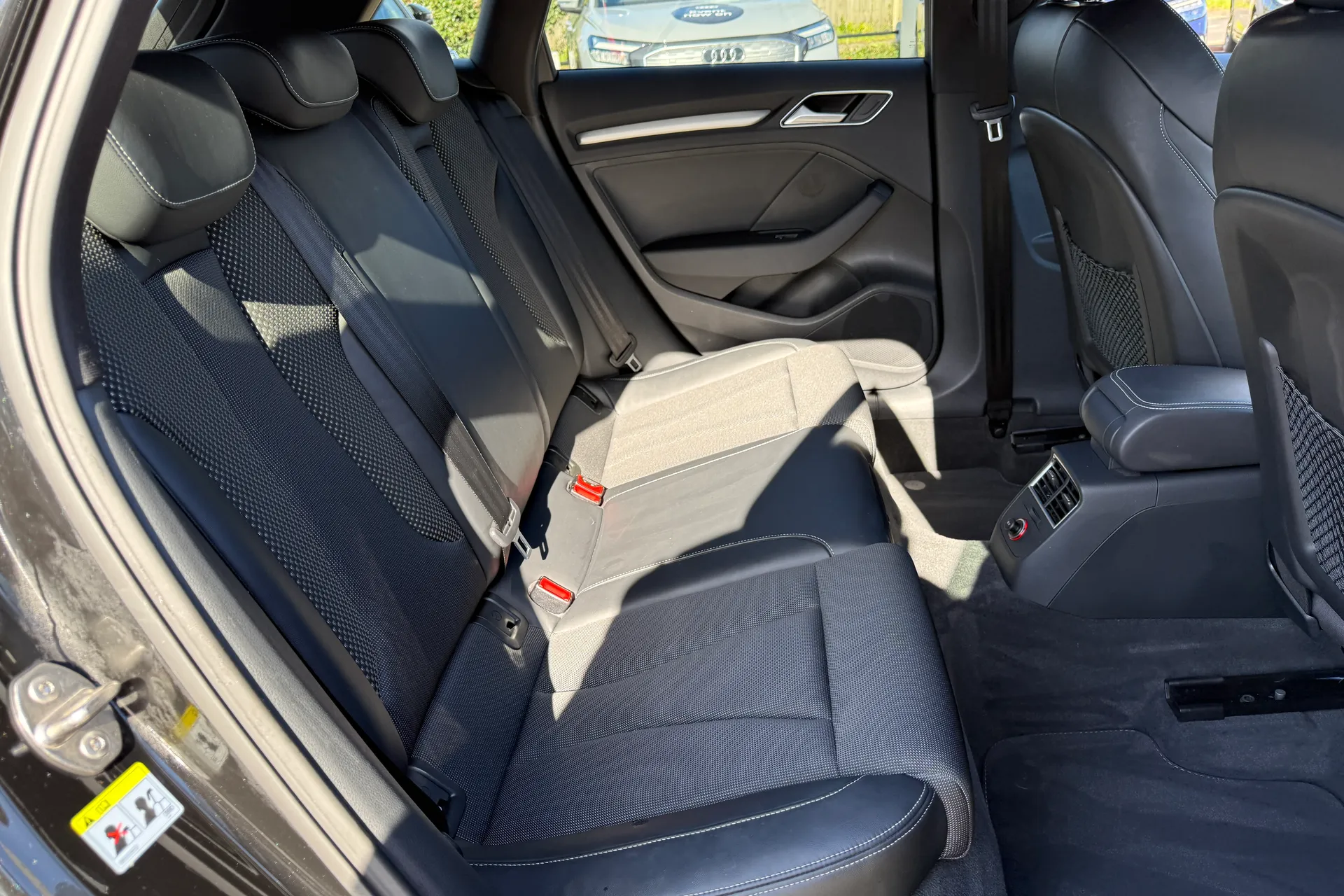 Audi A3 thumbnail image number 39