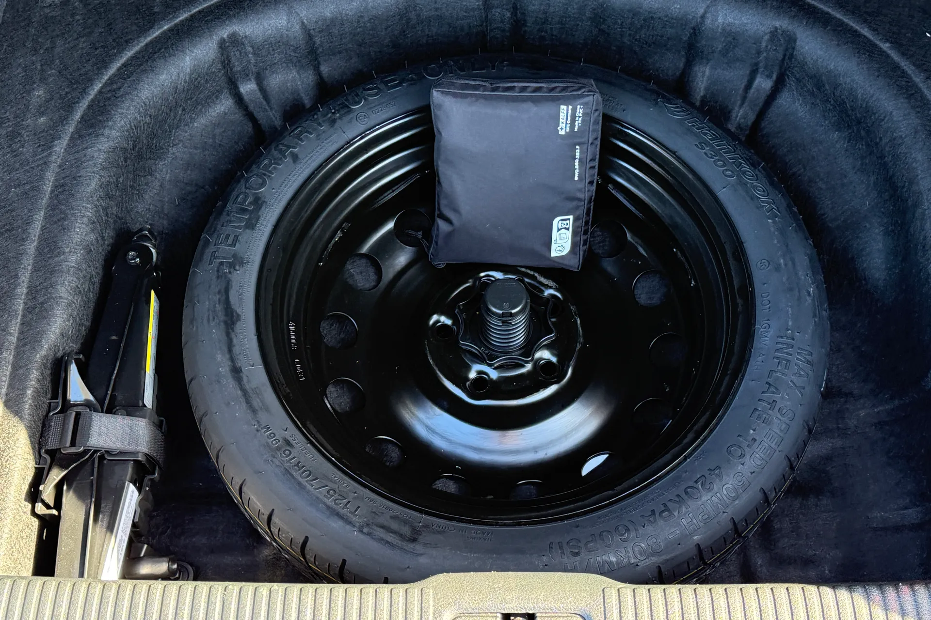 Audi A3 thumbnail image number 31