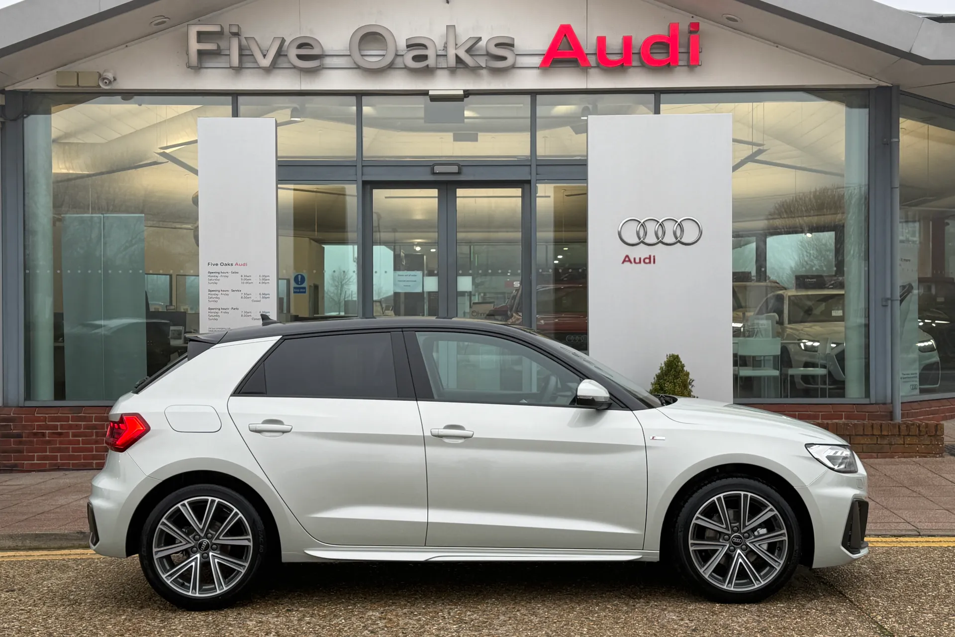 Audi A1 thumbnail image number 2