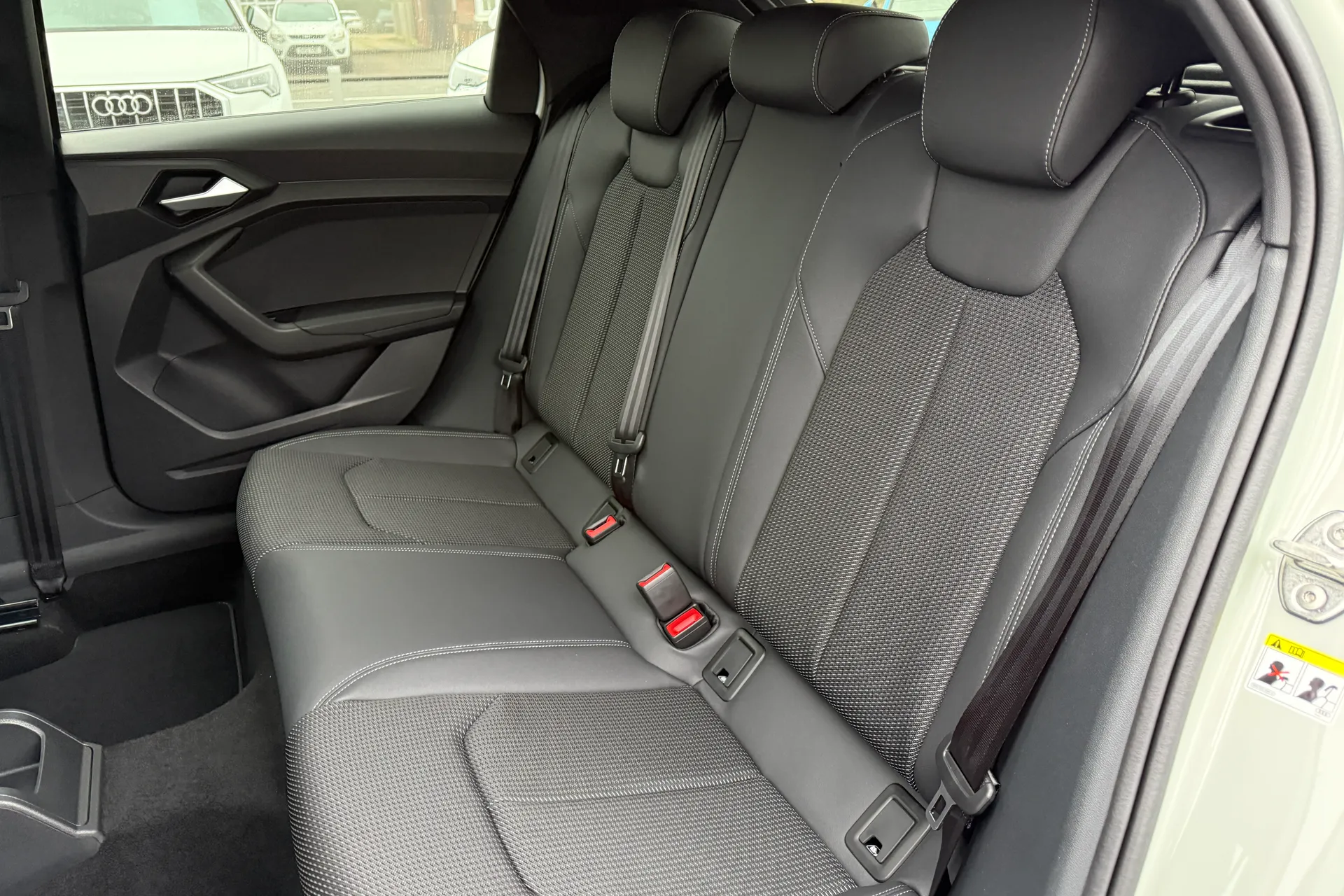Audi A1 thumbnail image number 40