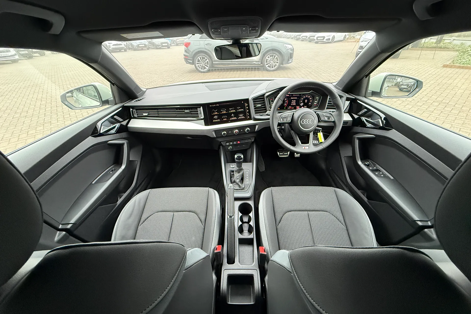 Audi A1 thumbnail image number 3