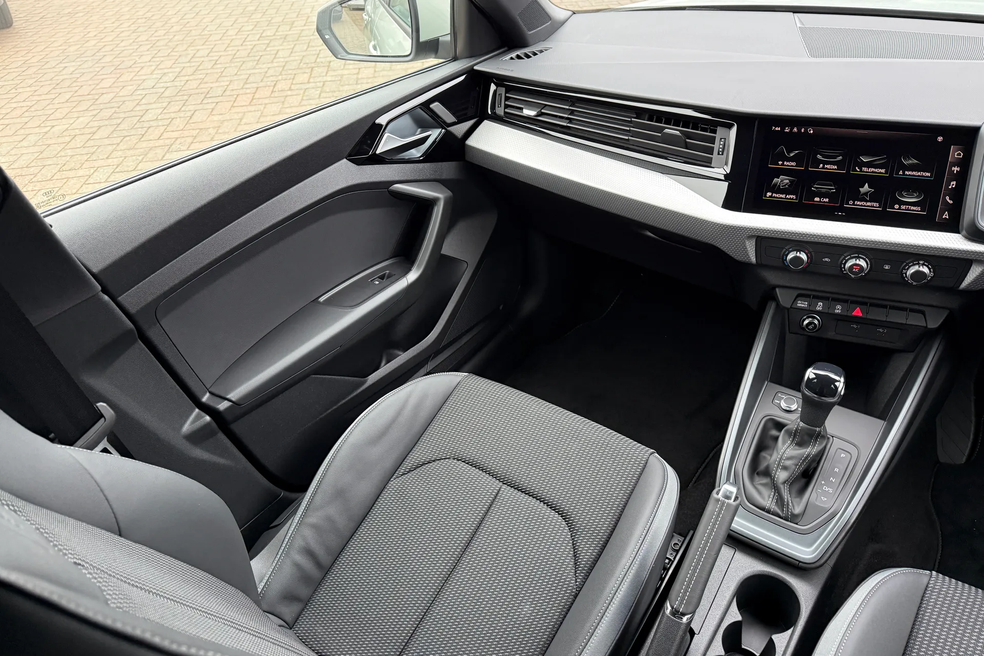 Audi A1 thumbnail image number 37