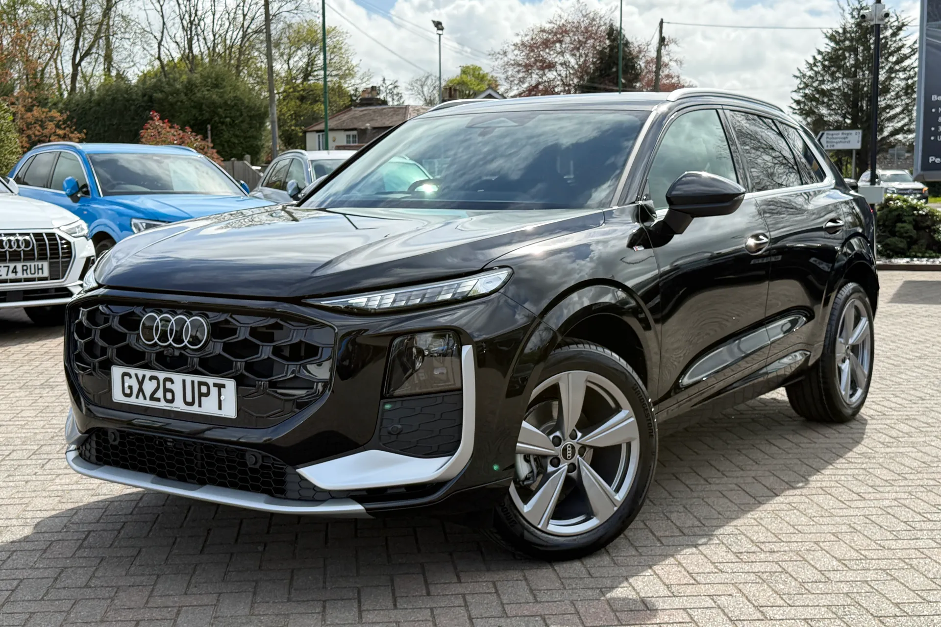 Audi Q3 thumbnail image number 30