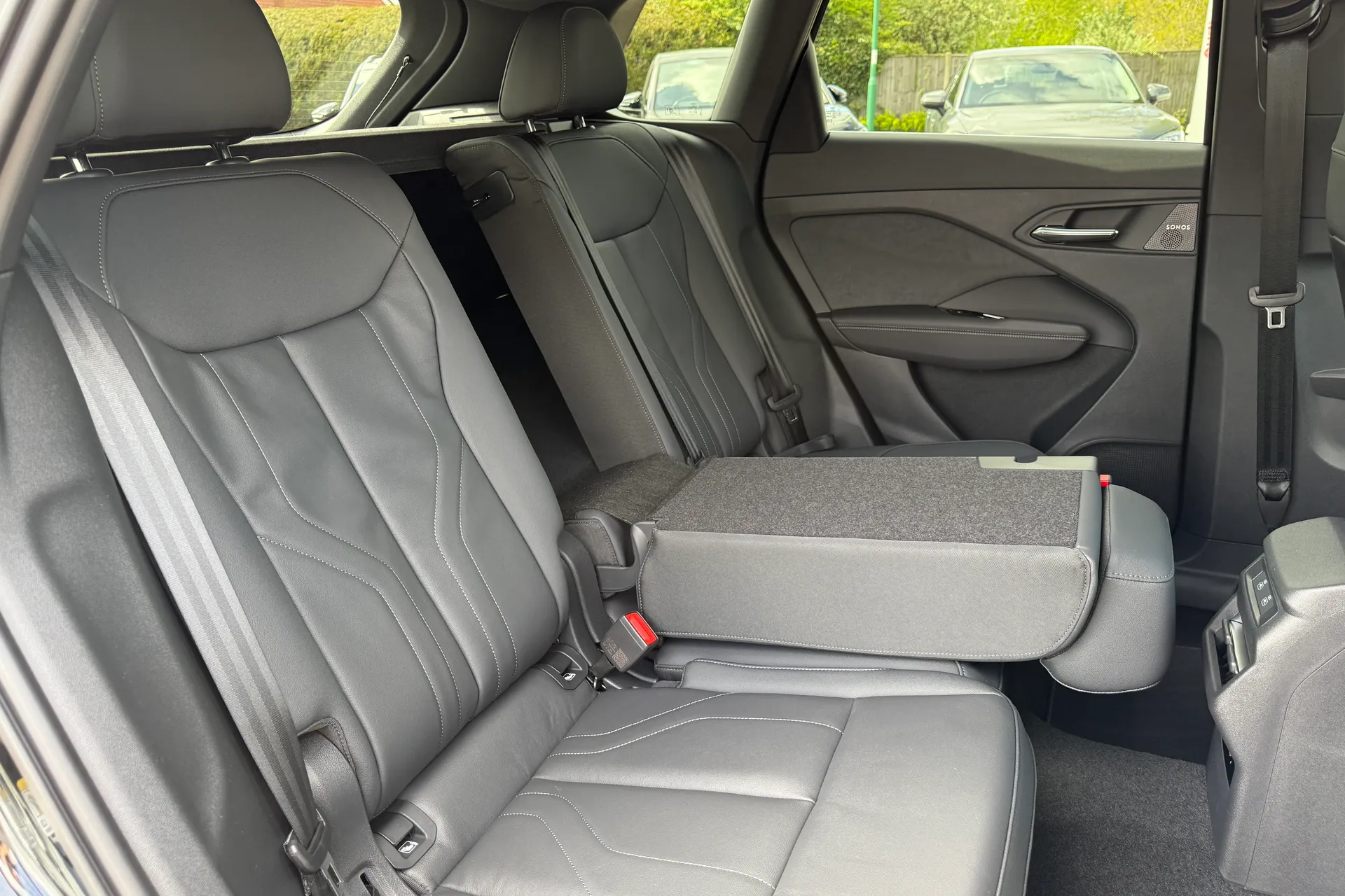 Audi Q3 thumbnail image number 50