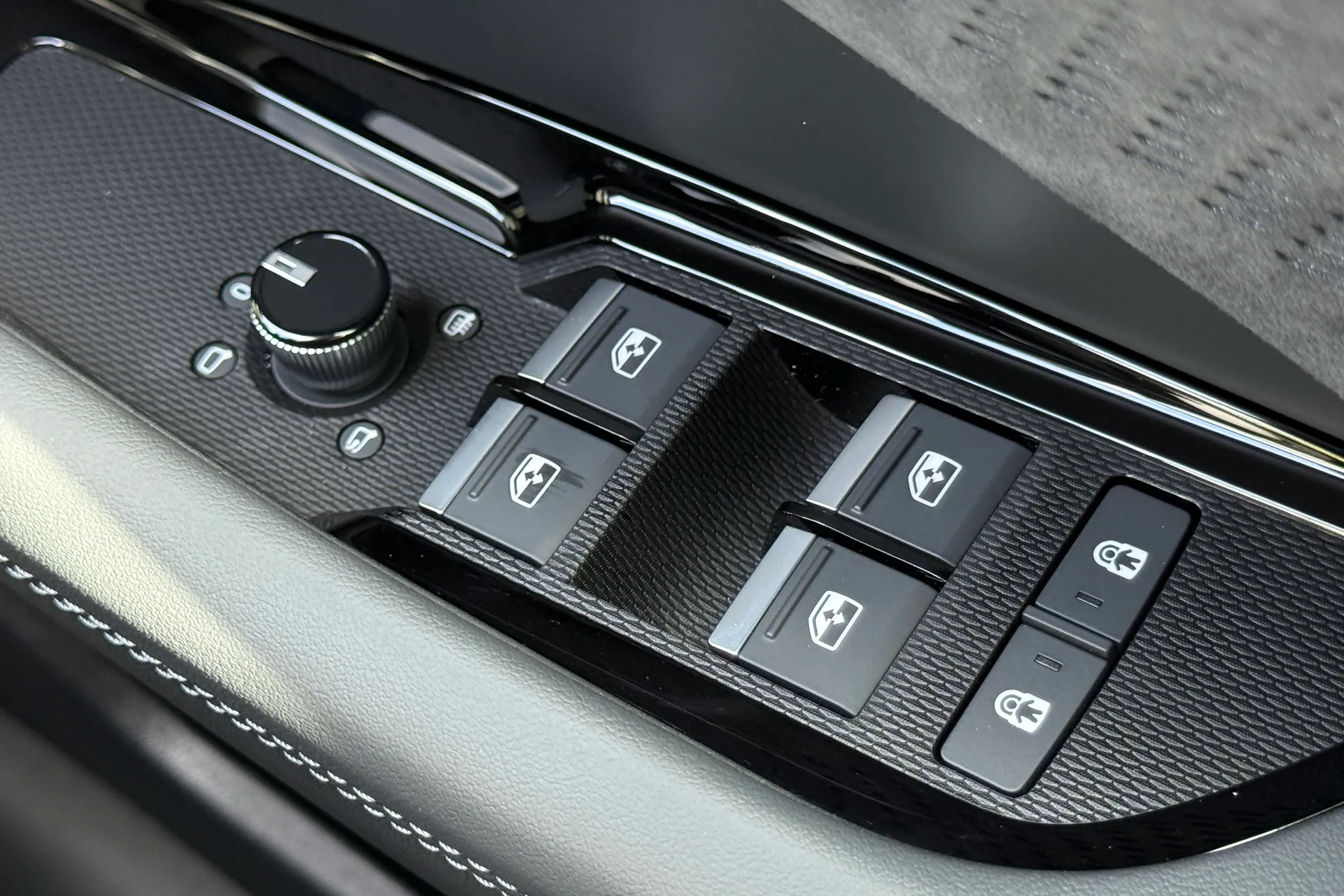 Audi Q3 thumbnail image number 22