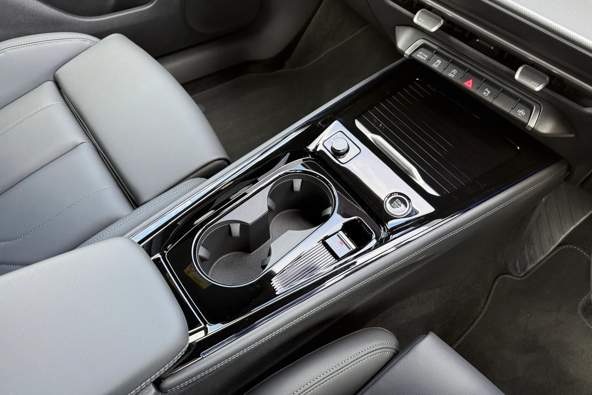 Audi Q3 thumbnail image number 45