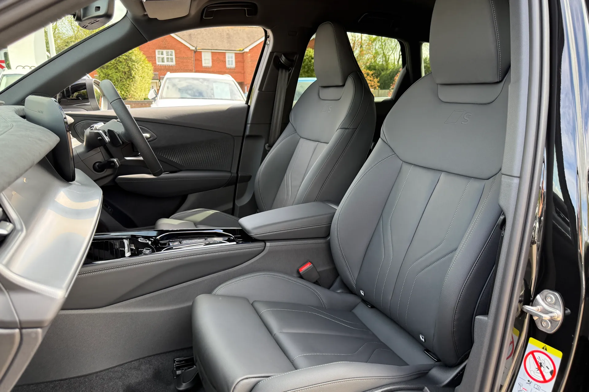 Audi Q3 thumbnail image number 34