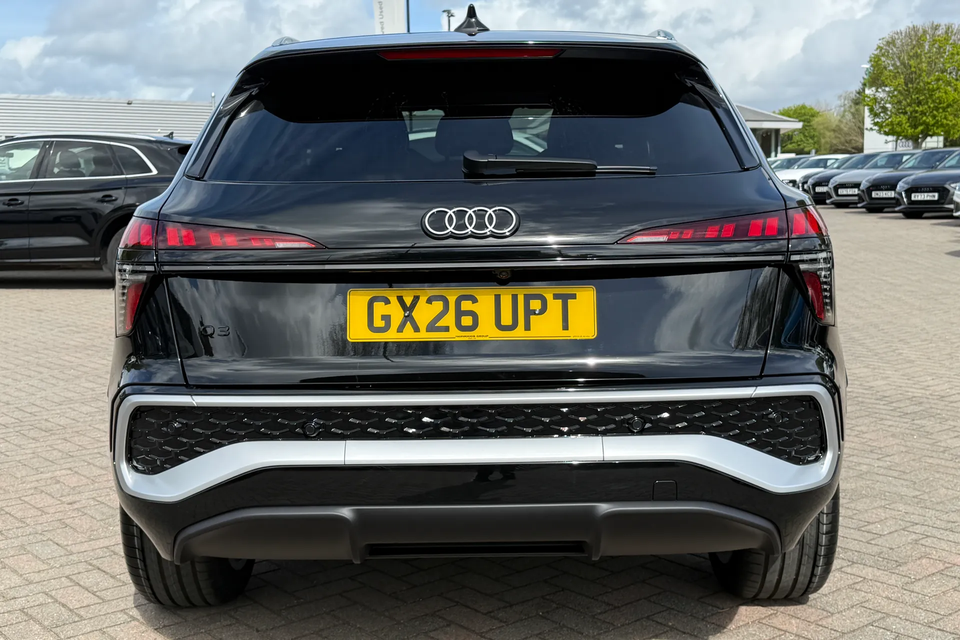 Audi Q3 thumbnail image number 37