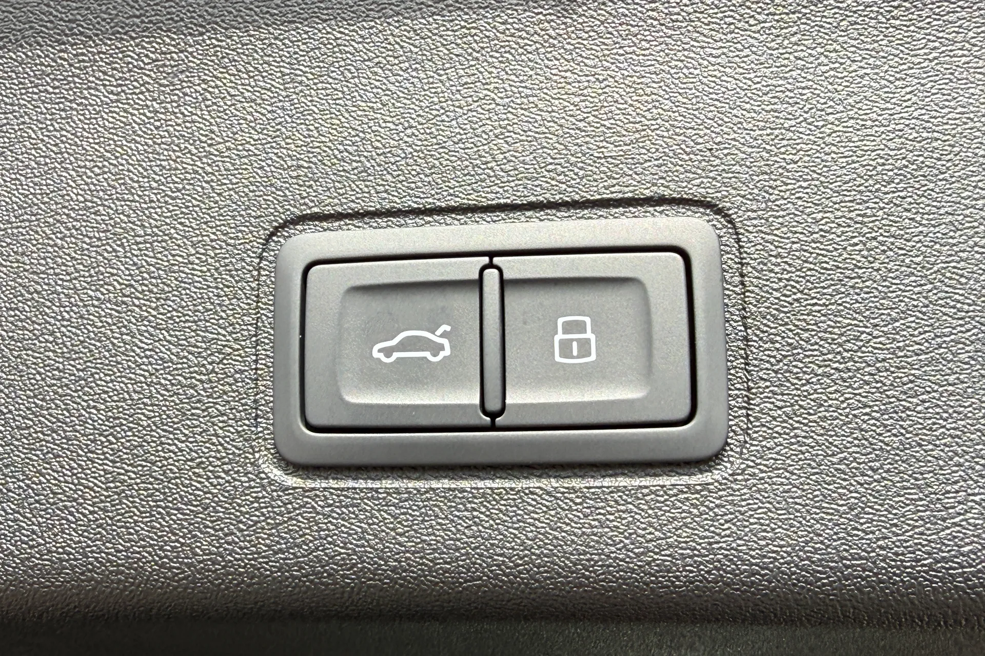 Audi Q3 thumbnail image number 42