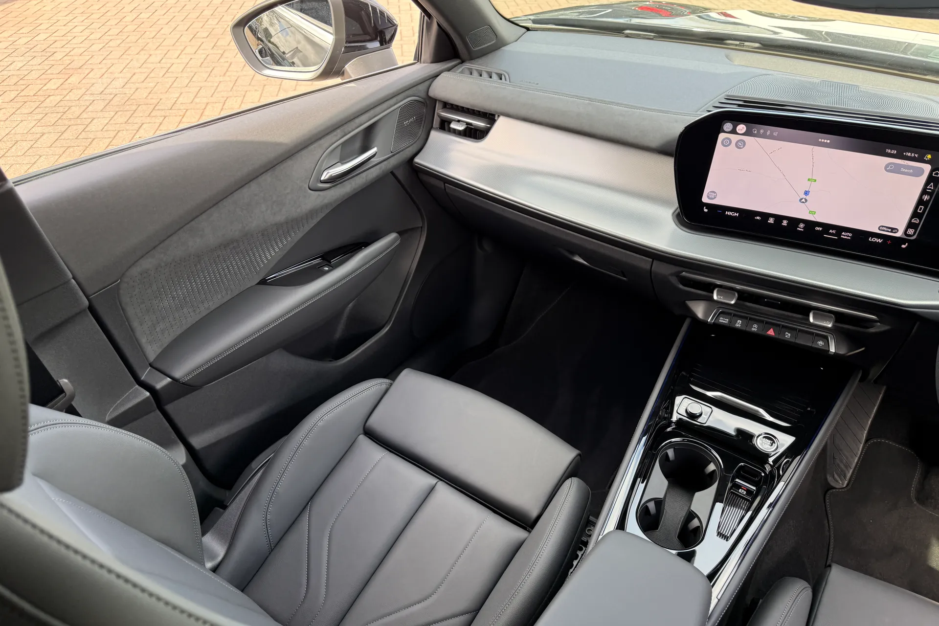 Audi Q3 thumbnail image number 44