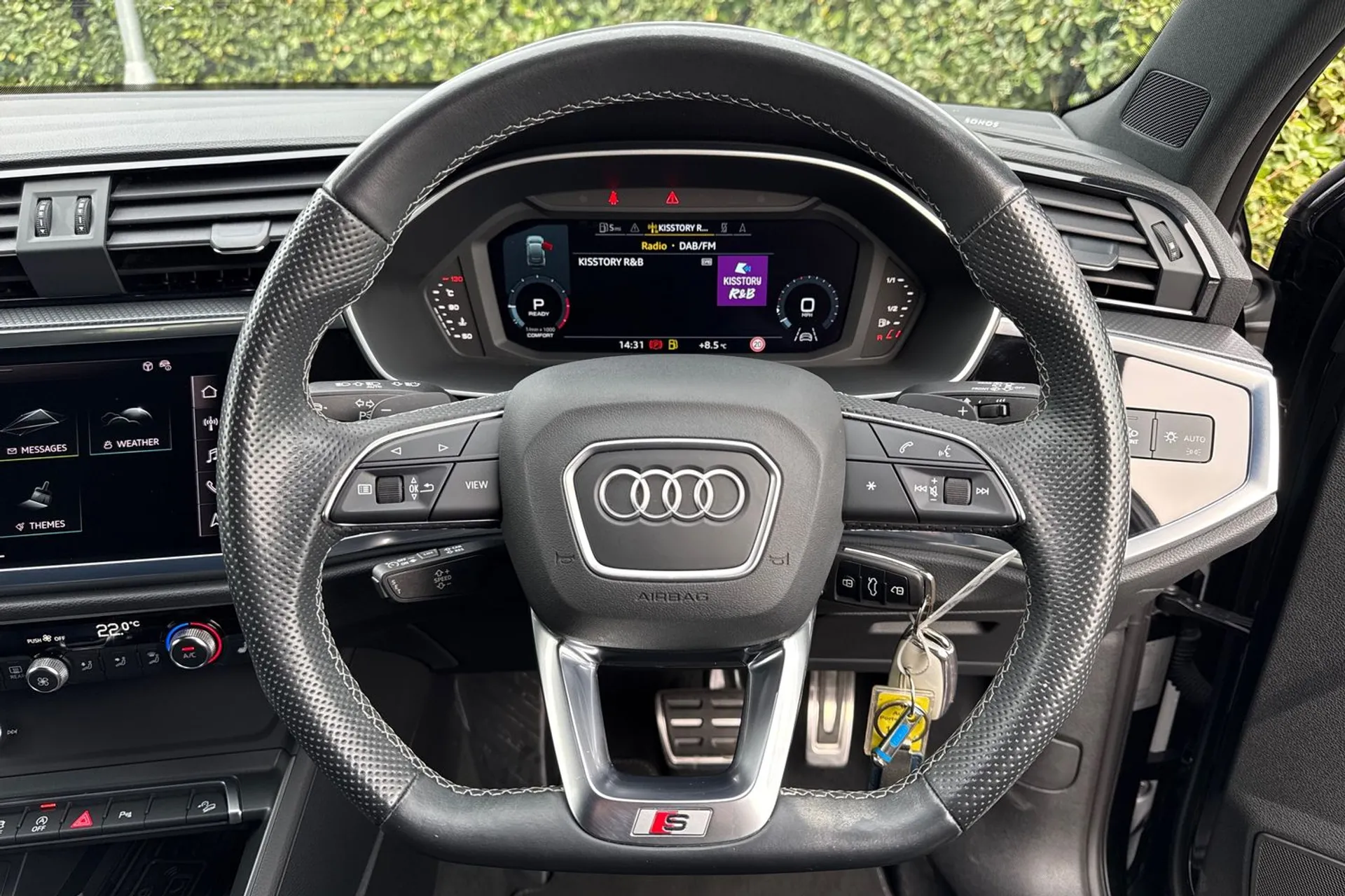 Audi Q3 thumbnail image number 8