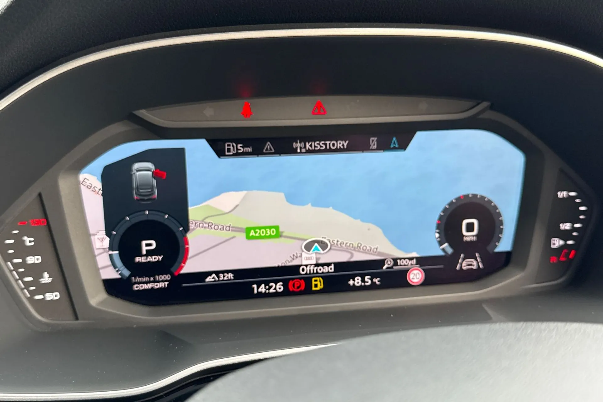 Audi Q3 thumbnail image number 6