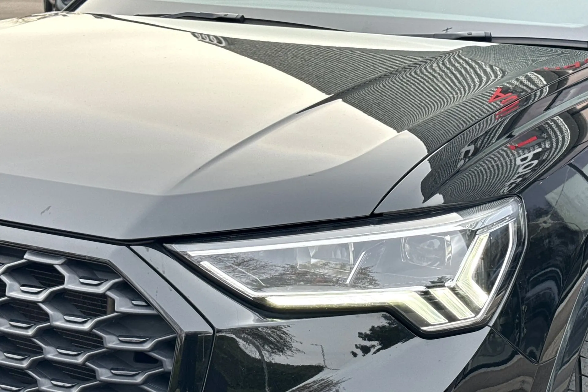 Audi Q3 thumbnail image number 33