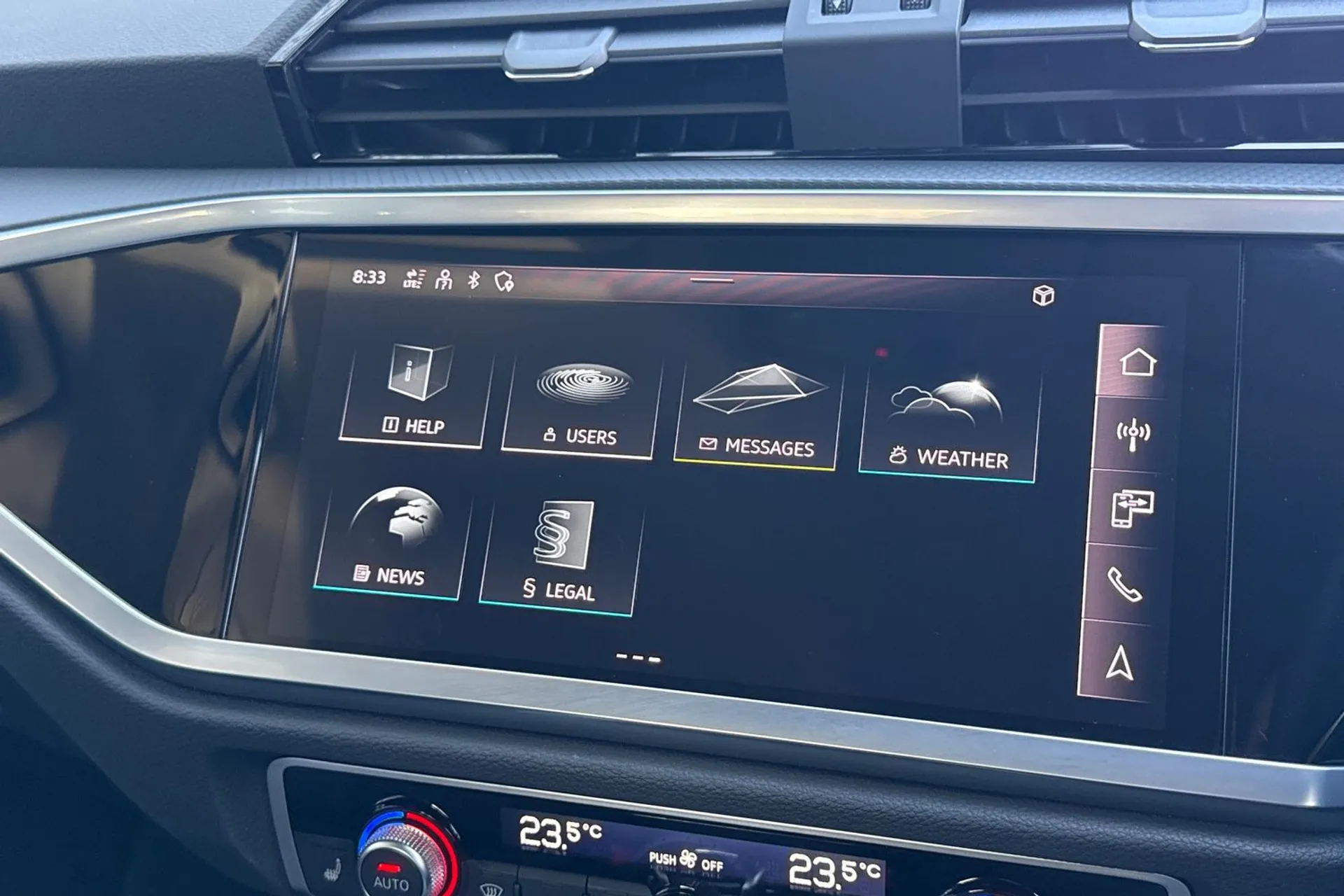 Audi Q3 thumbnail image number 30