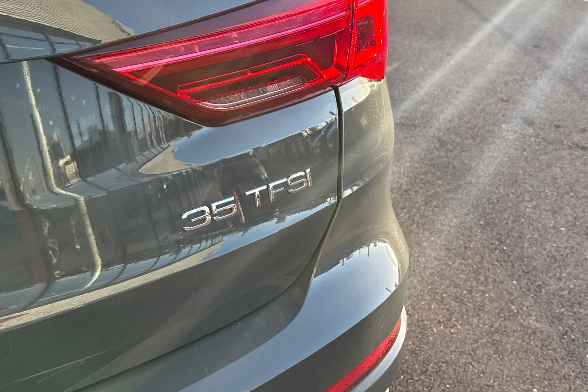 Audi Q3 thumbnail image number 34