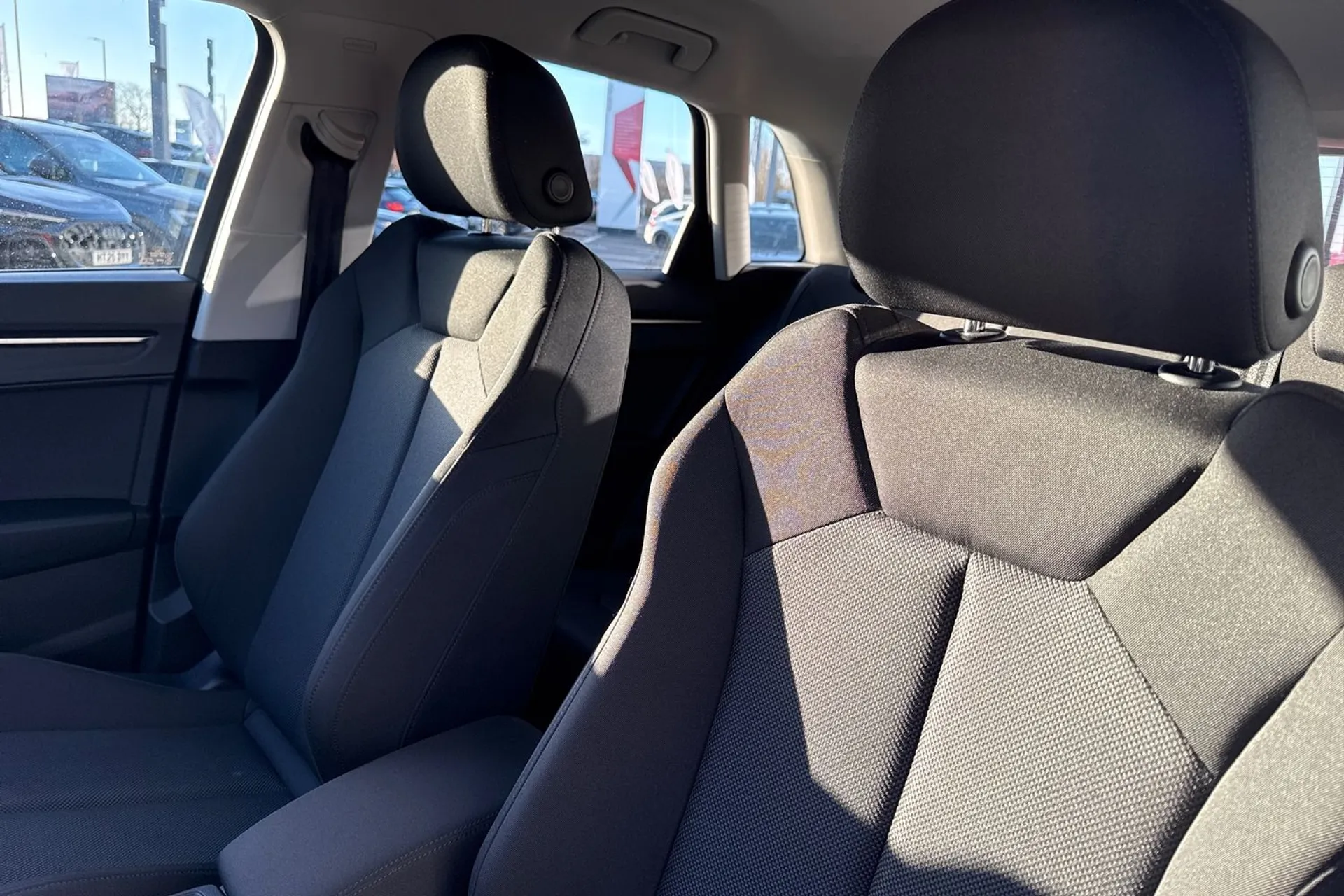 Audi Q3 thumbnail image number 49