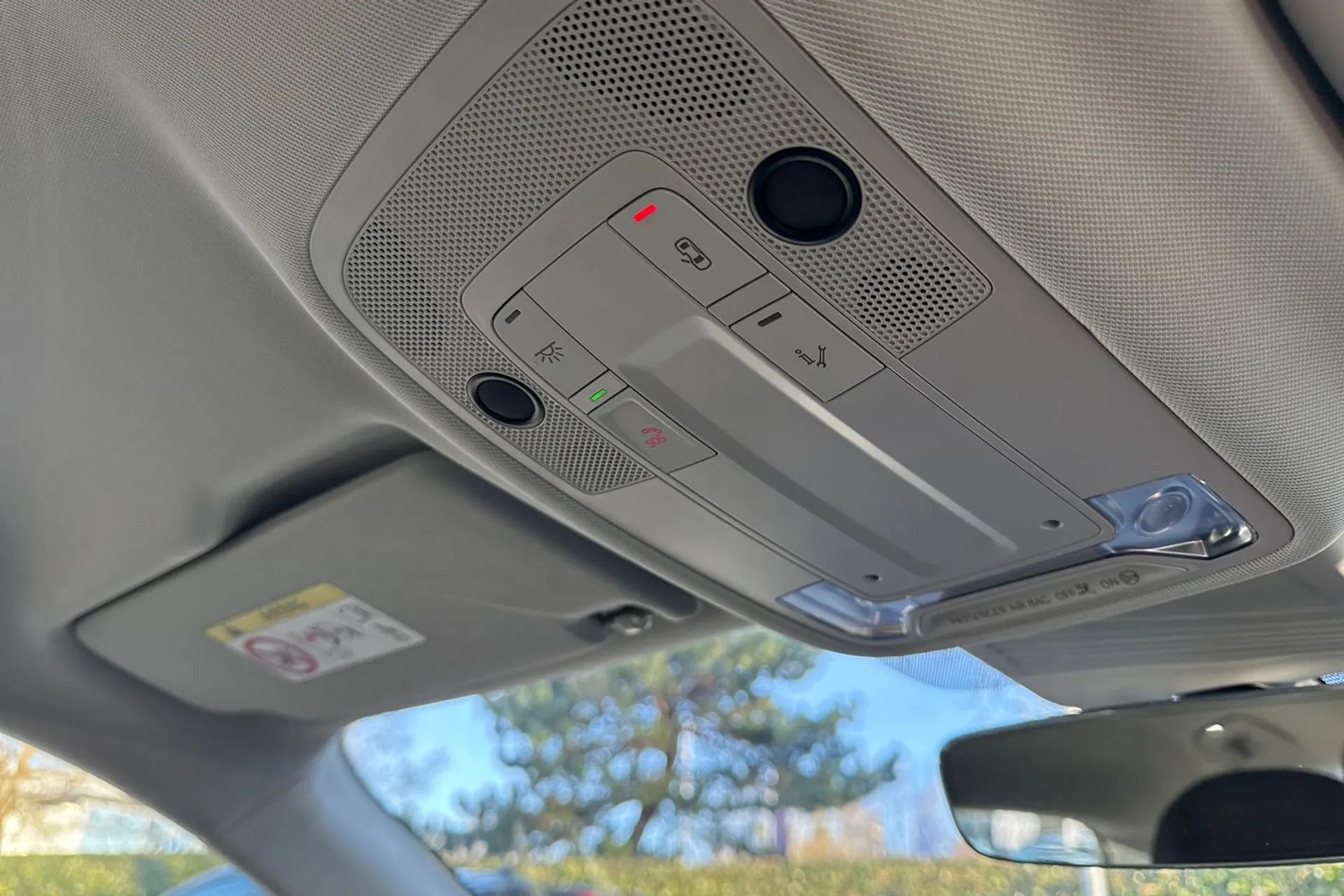 Audi Q3 thumbnail image number 23