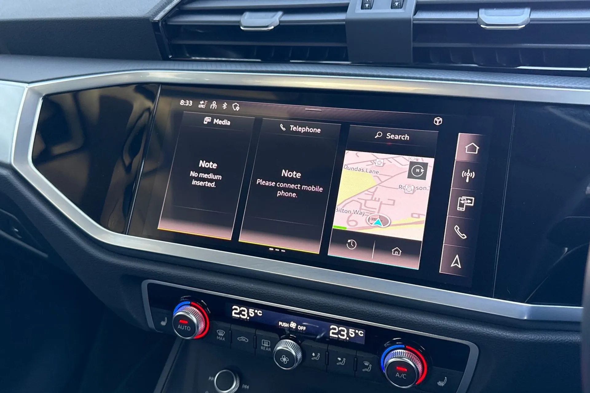 Audi Q3 thumbnail image number 26