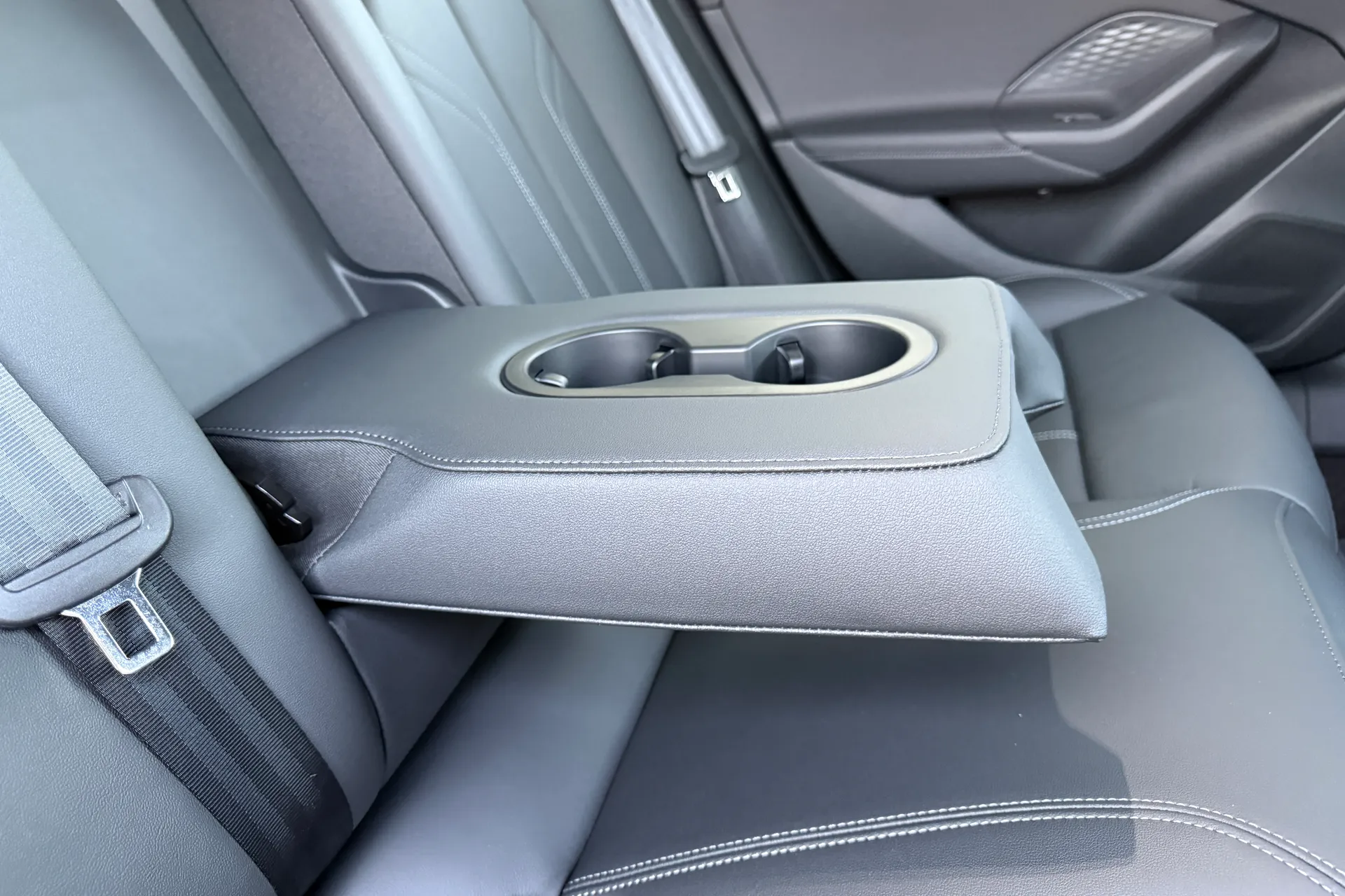 Audi A5 thumbnail image number 47