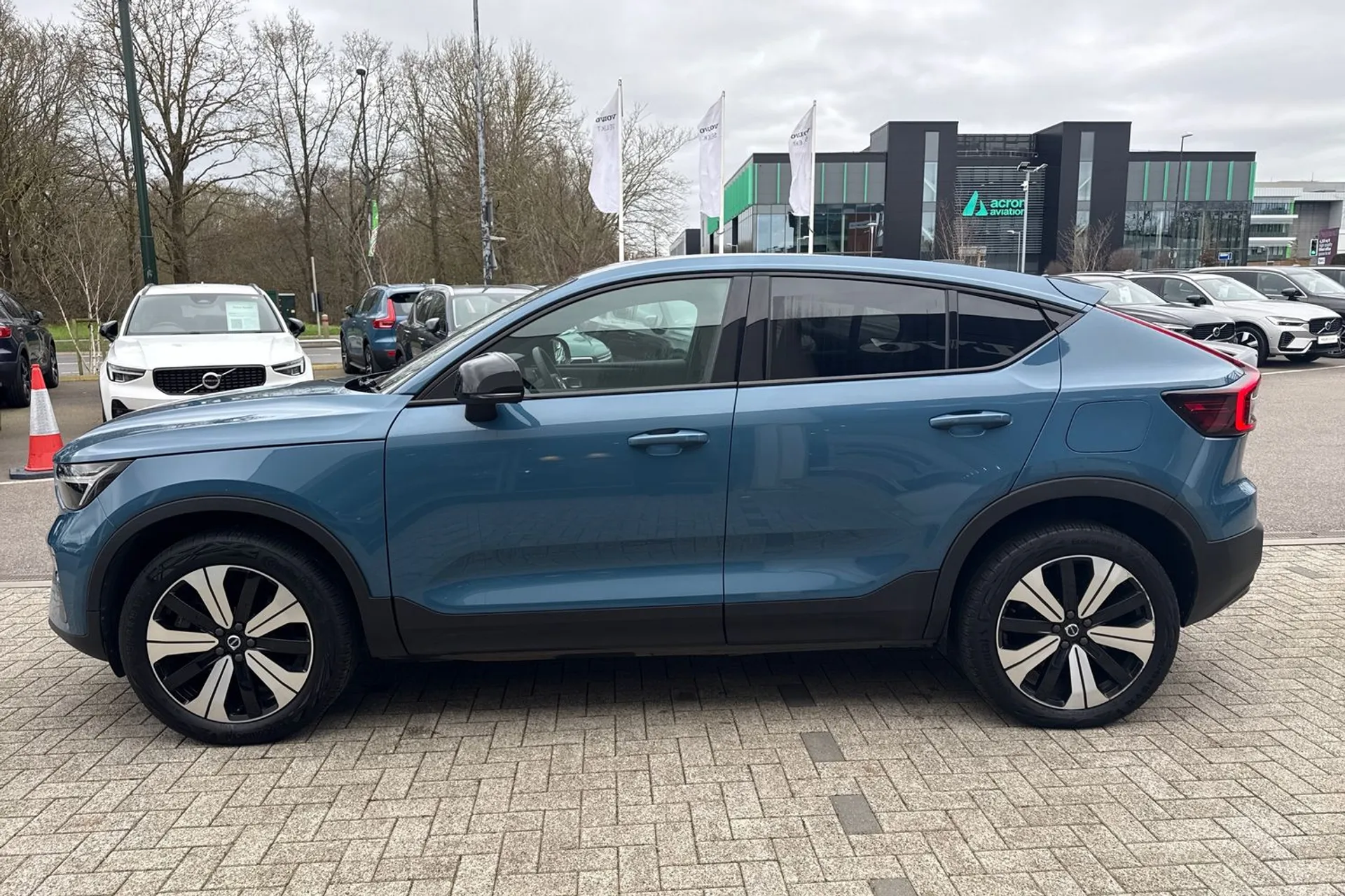 Volvo C40 thumbnail image number 11