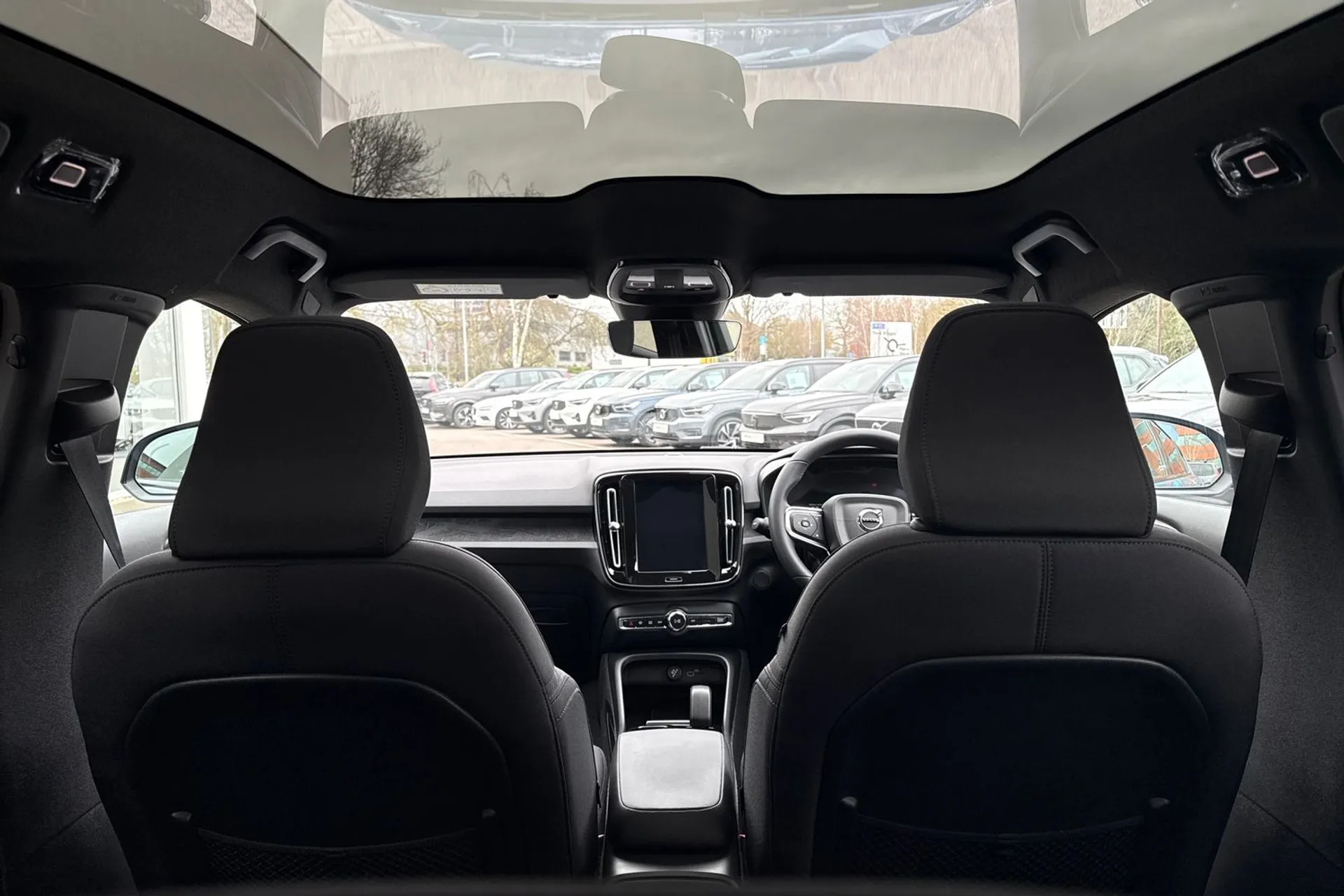 Volvo C40 thumbnail image number 22