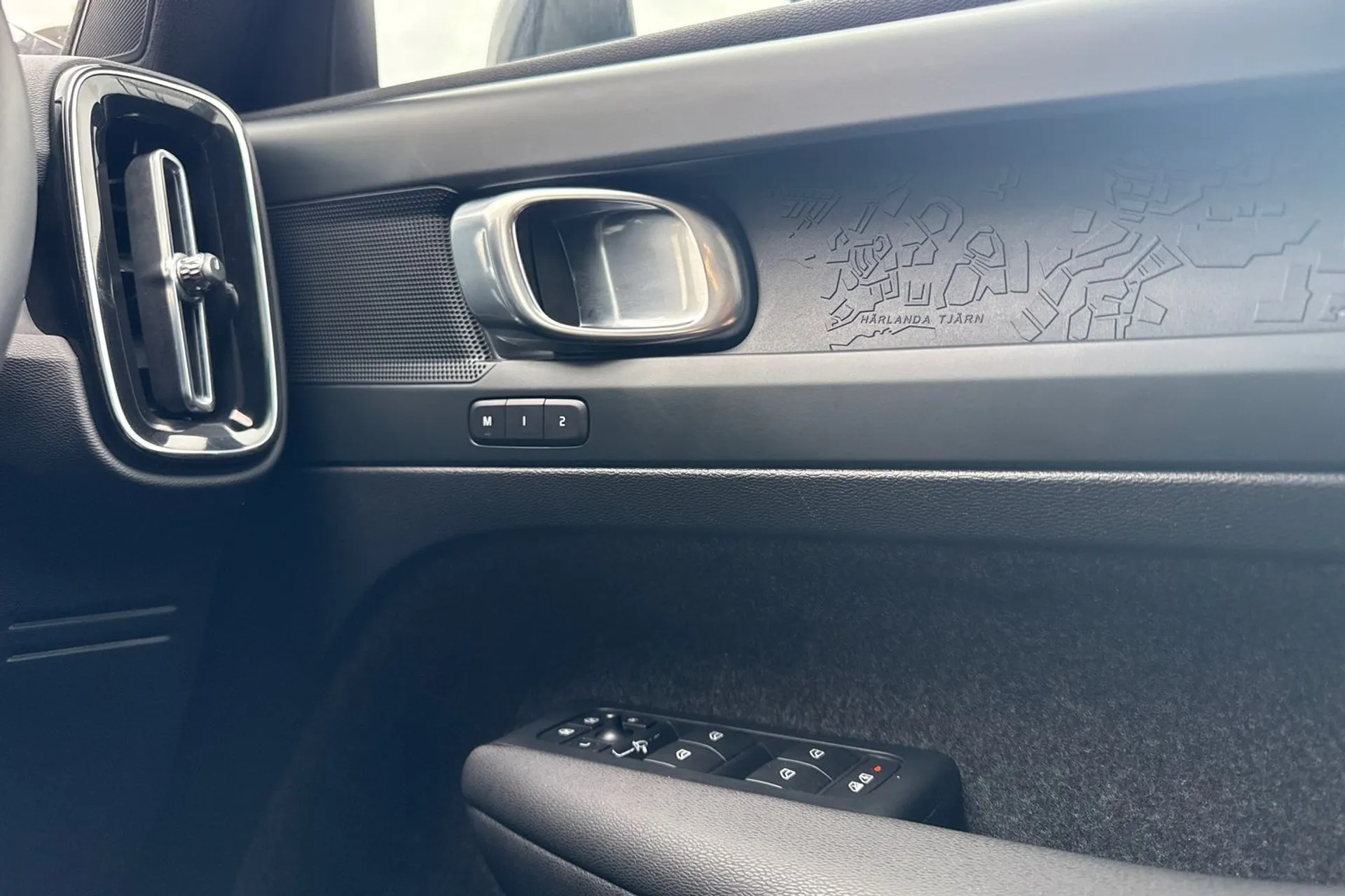 Volvo C40 thumbnail image number 40