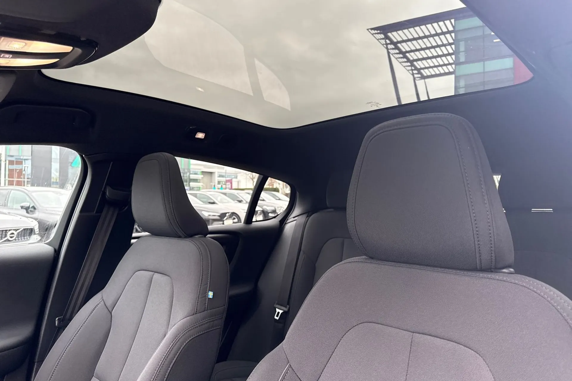 Volvo C40 thumbnail image number 29